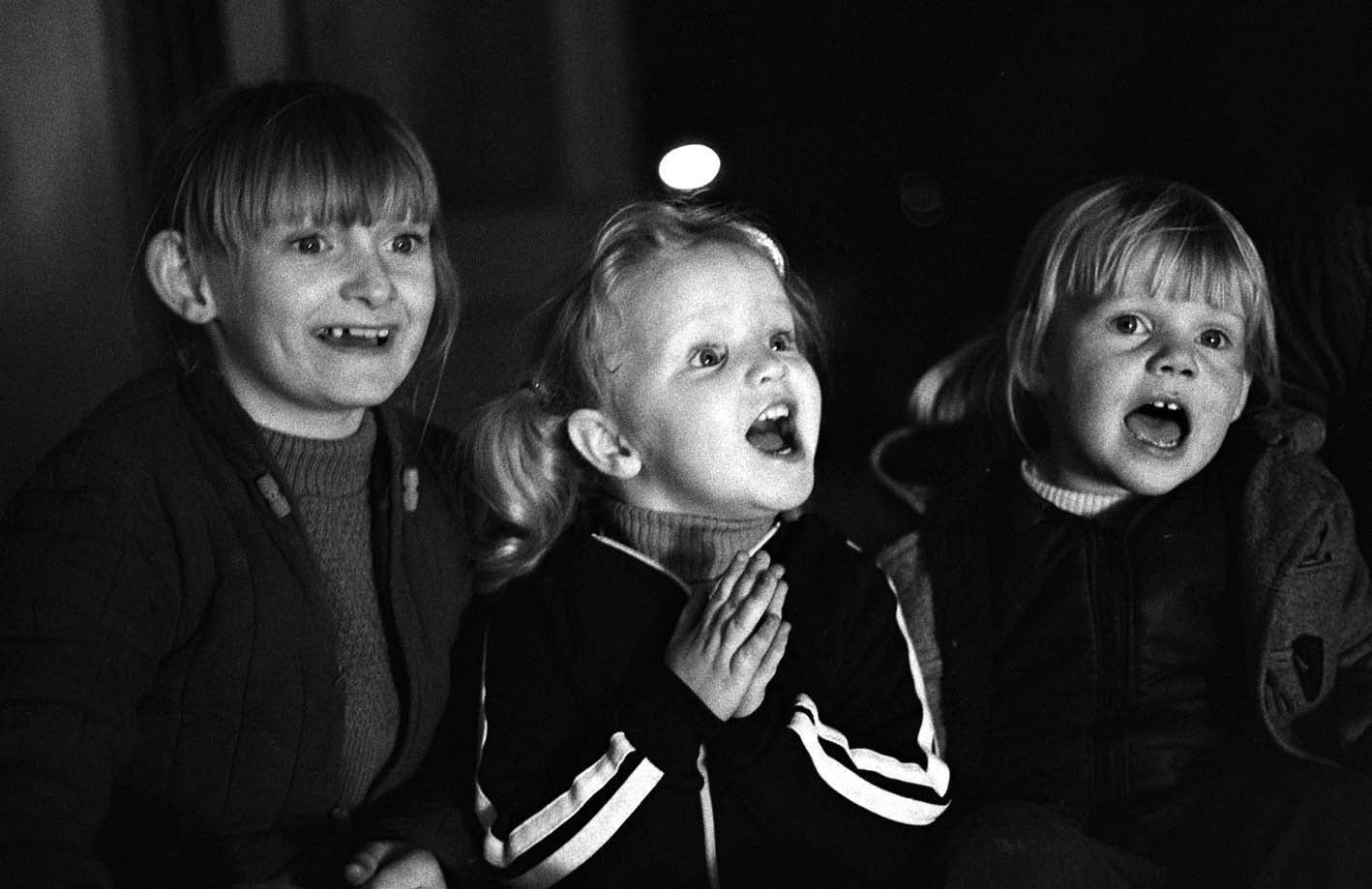 Bonfire night, Hawthorn Primary School (1984)