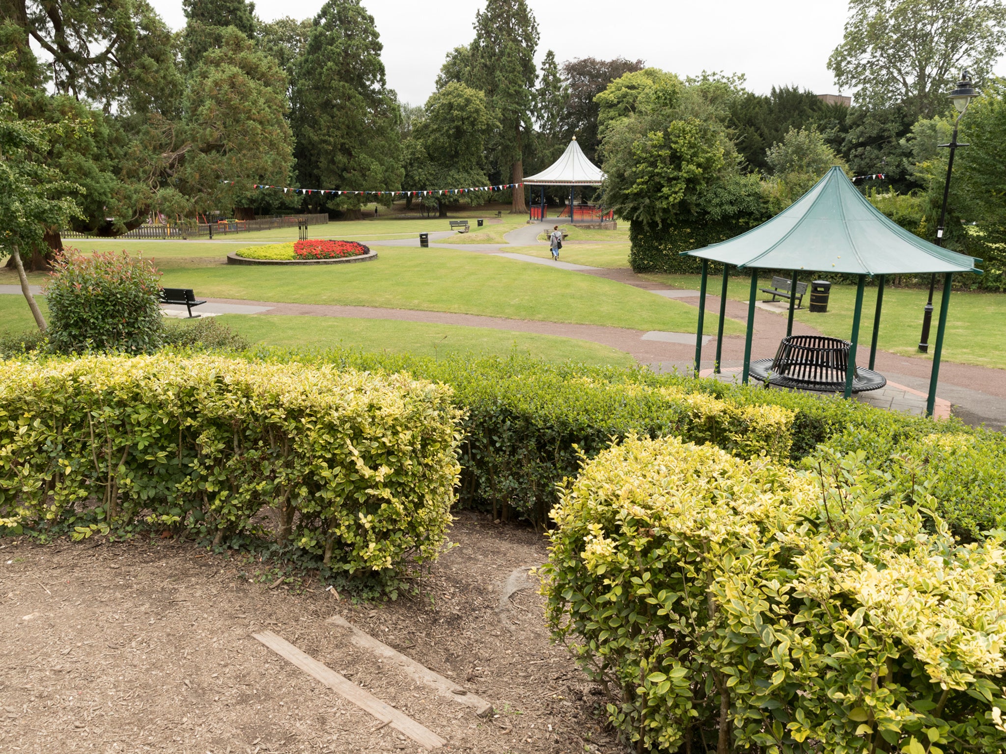 Even during bad weather, Alton Public Gardens teemed with human life