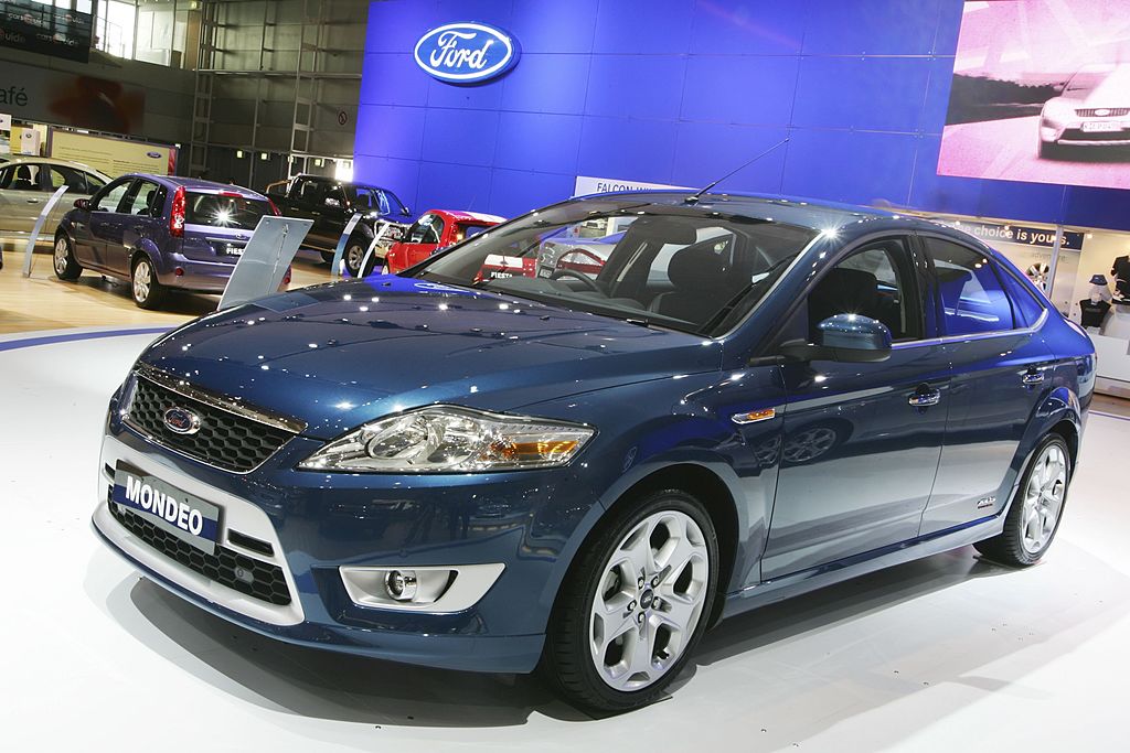 Mondeo will be replaced by a lower-emission, hybrid engine model, Ford says