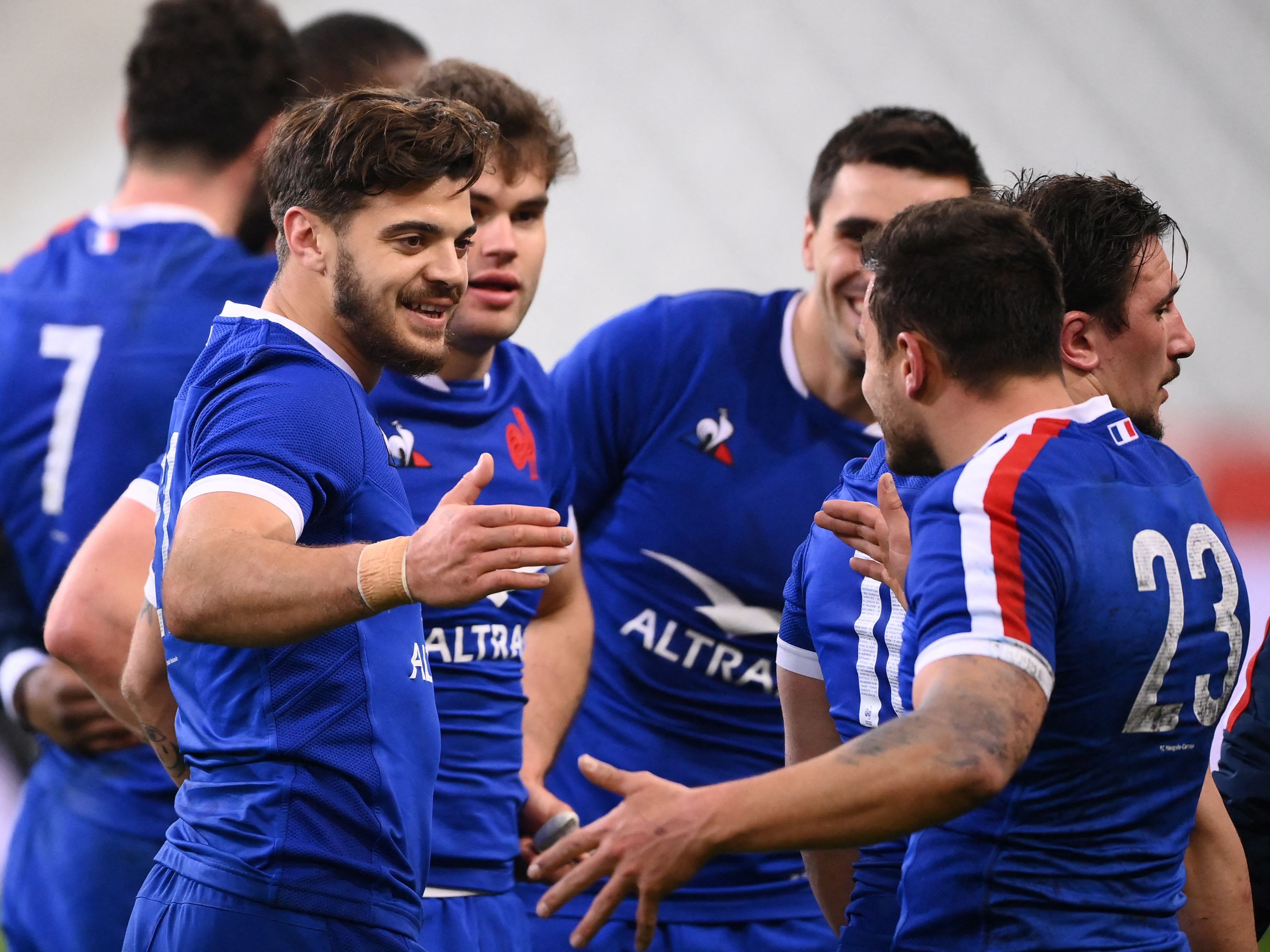 France centre Romain Ntamack (L) celebrates with Arthur Vincent