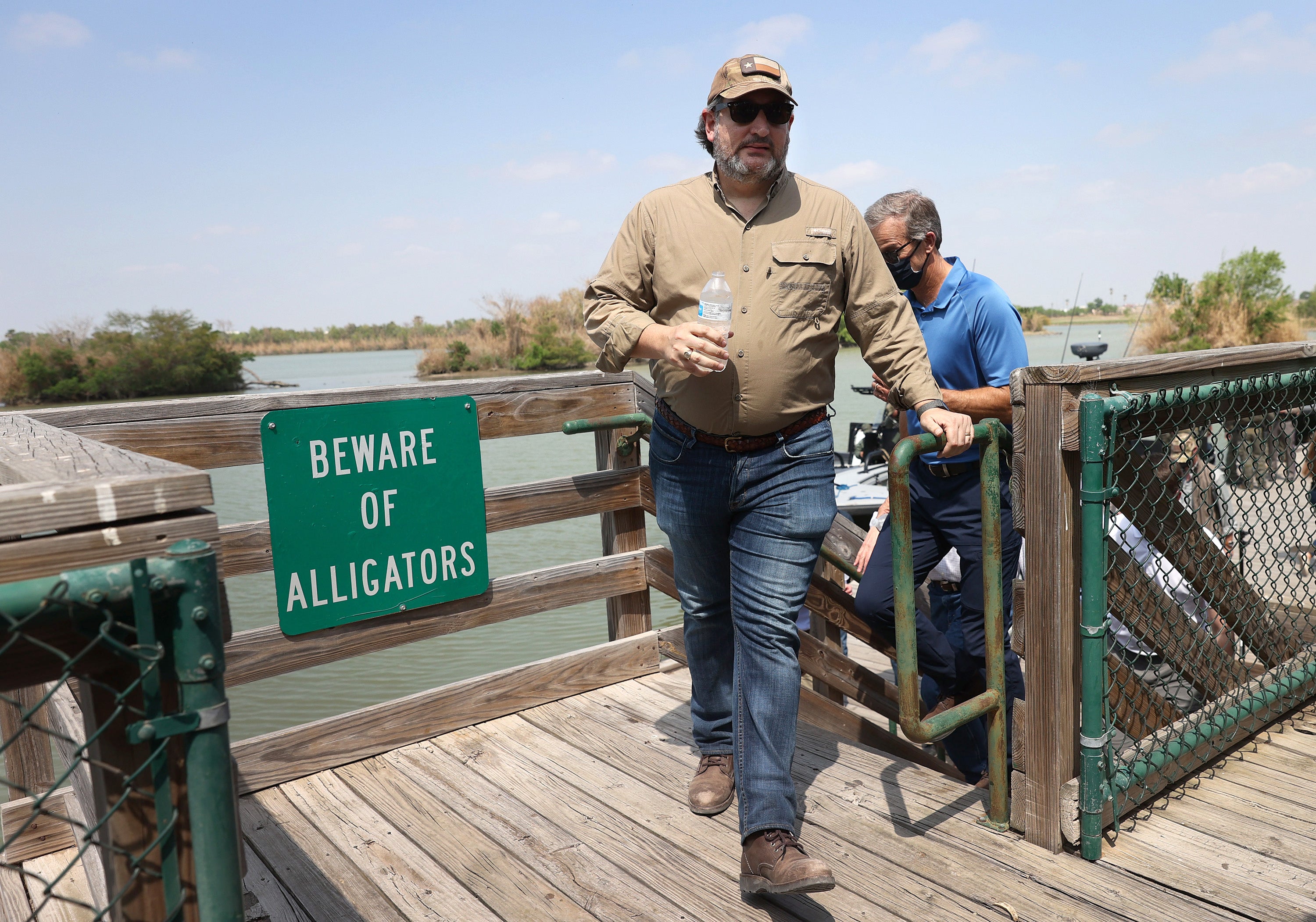 Ted Cruz says asylum seekers should be made to wait in Texas as their cases are heard