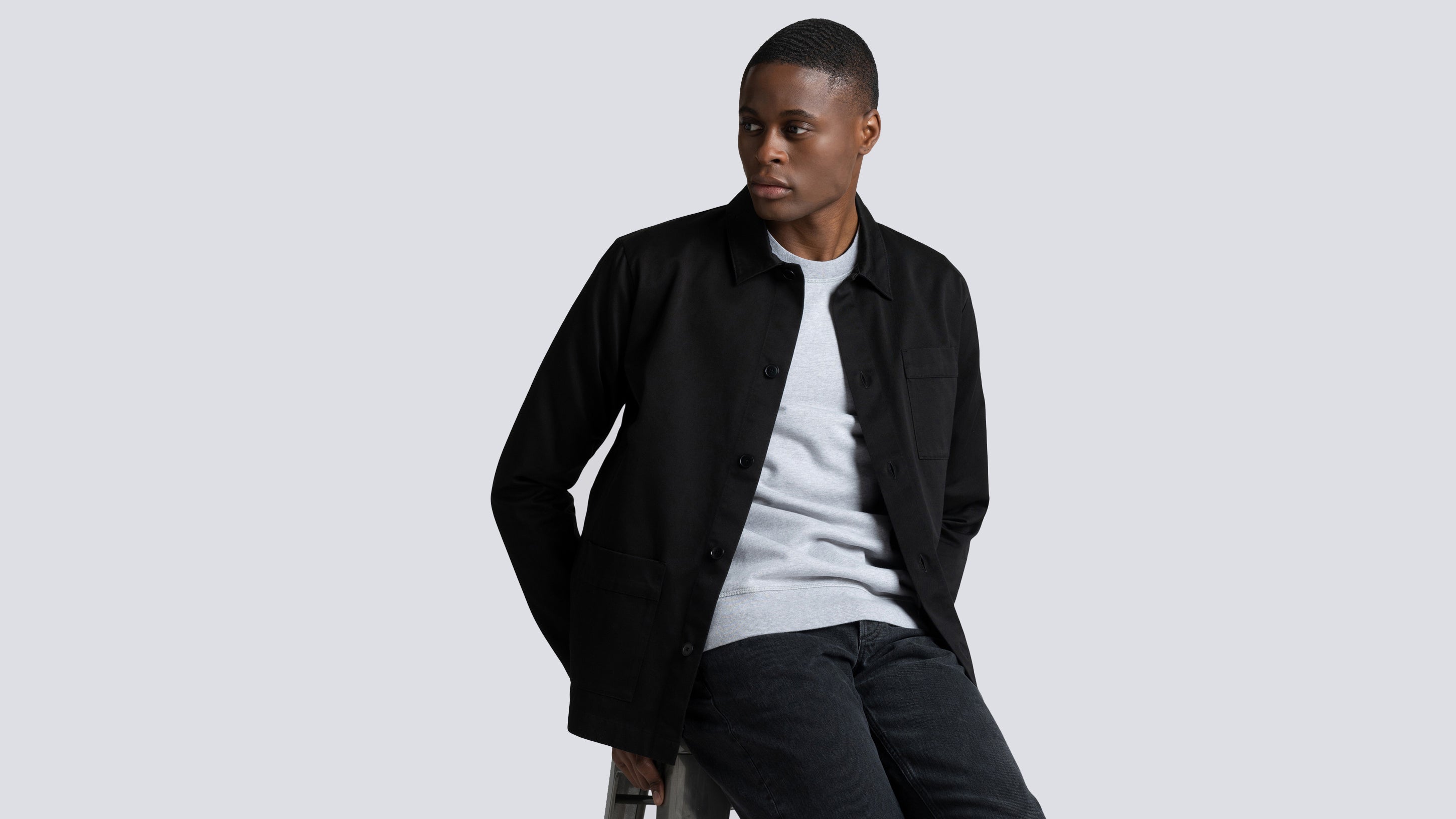 Asket The Overshirt Black; The Sweatshirt Grey Melange; The Black Denim Jeans Grey Wash