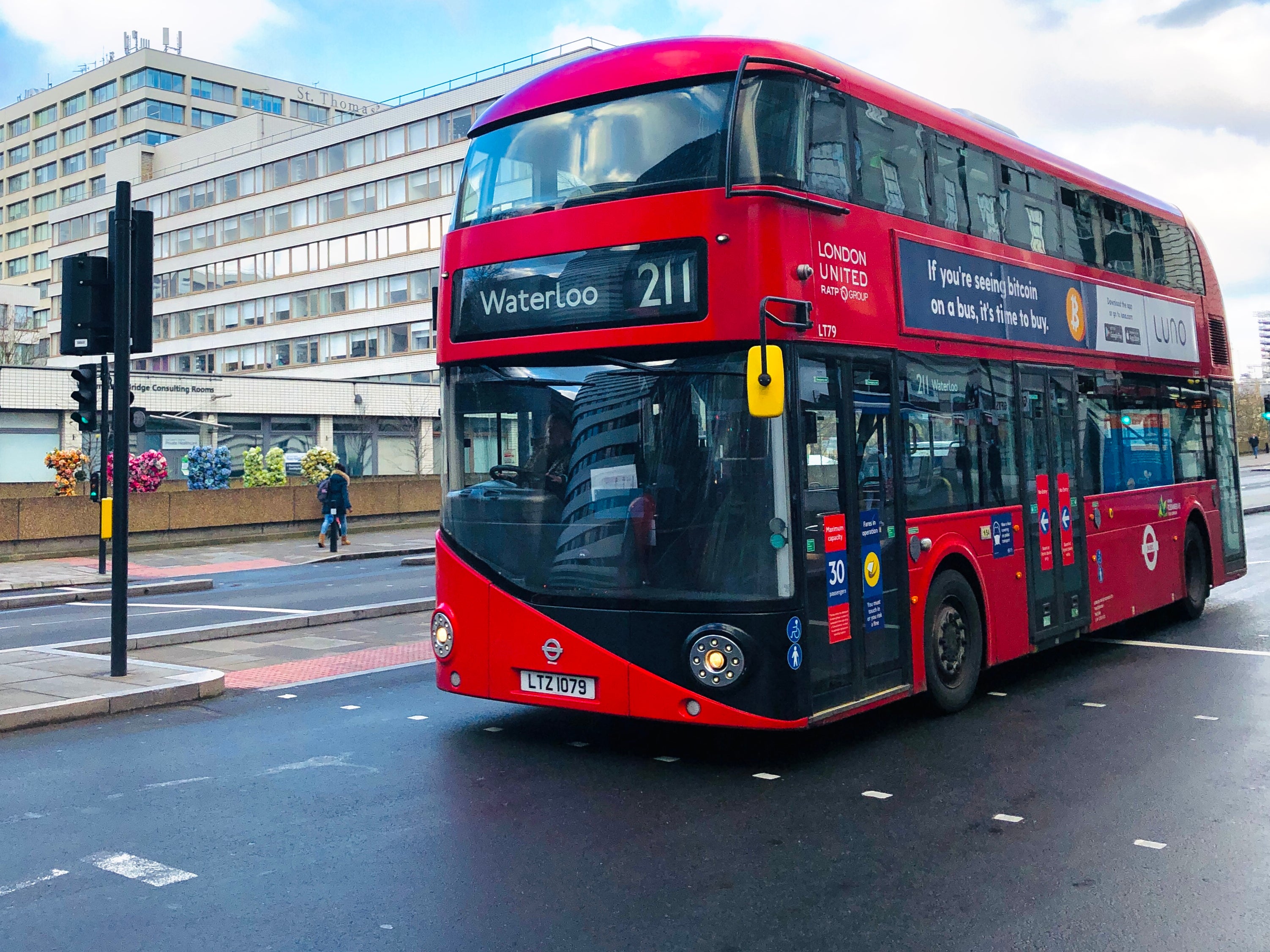 Going places: London bus passing St Thomas’s Hospital