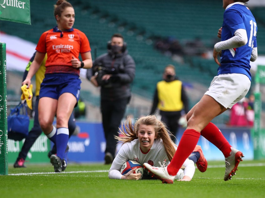 Zoe Harrison scores against France in November 2020