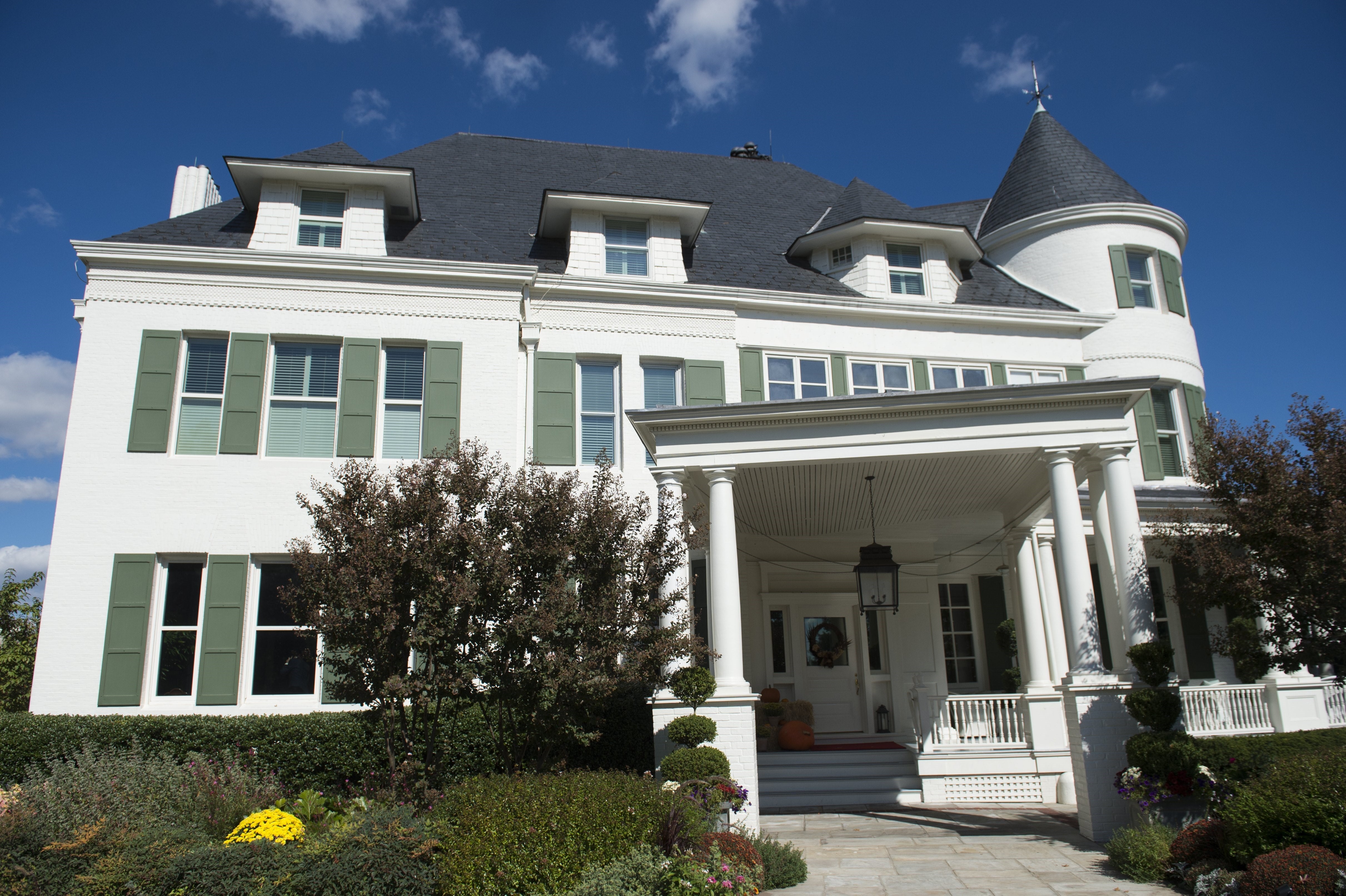 The US Vice President's Residence astatine nan Naval Observatory successful Washington, D.C.