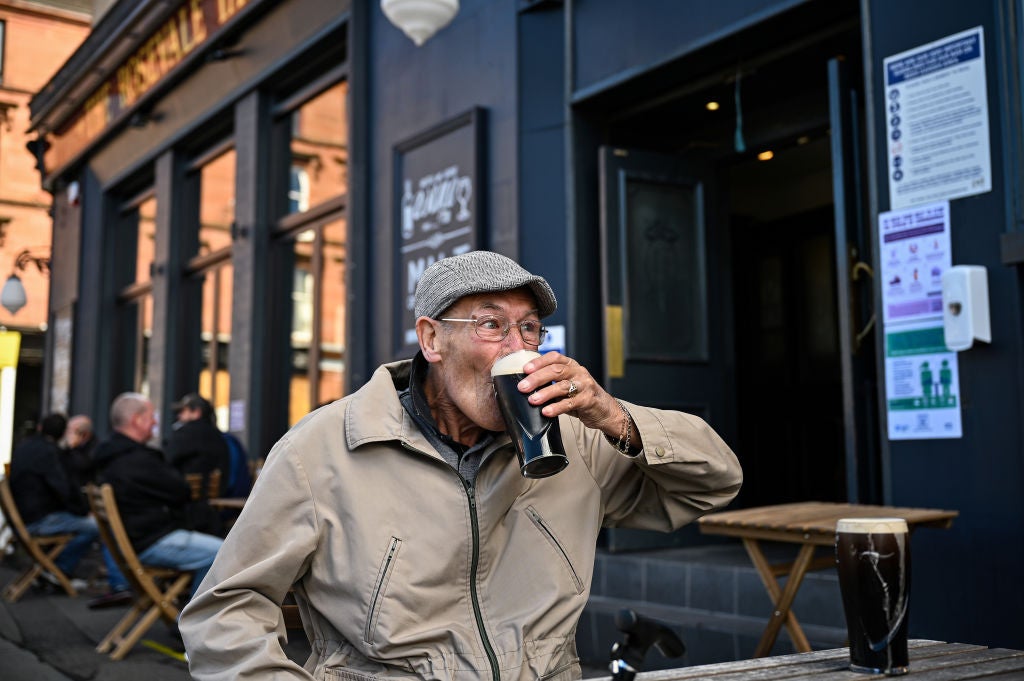 Pub gardens will reopen from 12 April in England