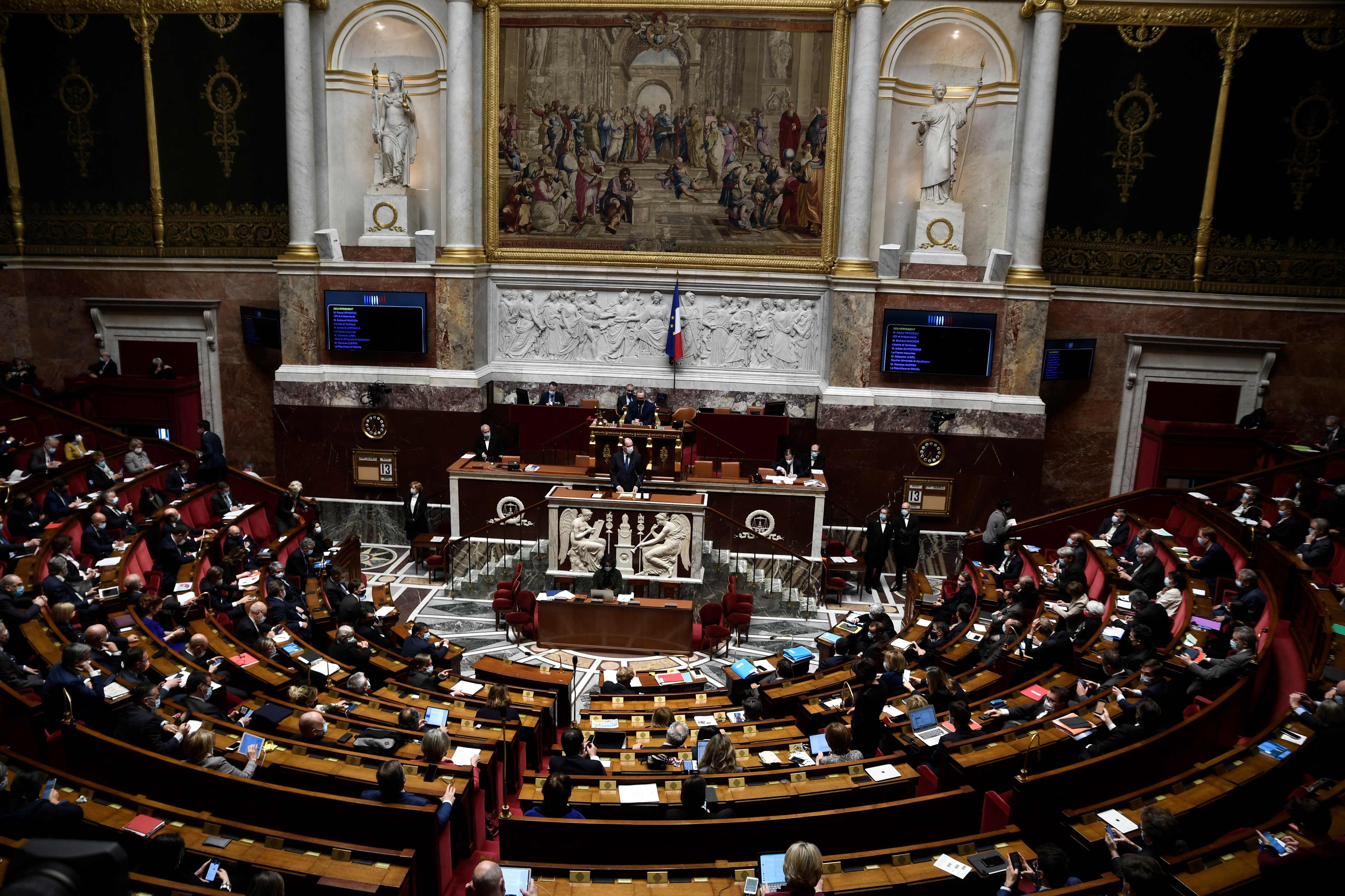 The lawmakers in the French national parliament in Paris unanimously voted to outlaw sex with a child under the age of 15