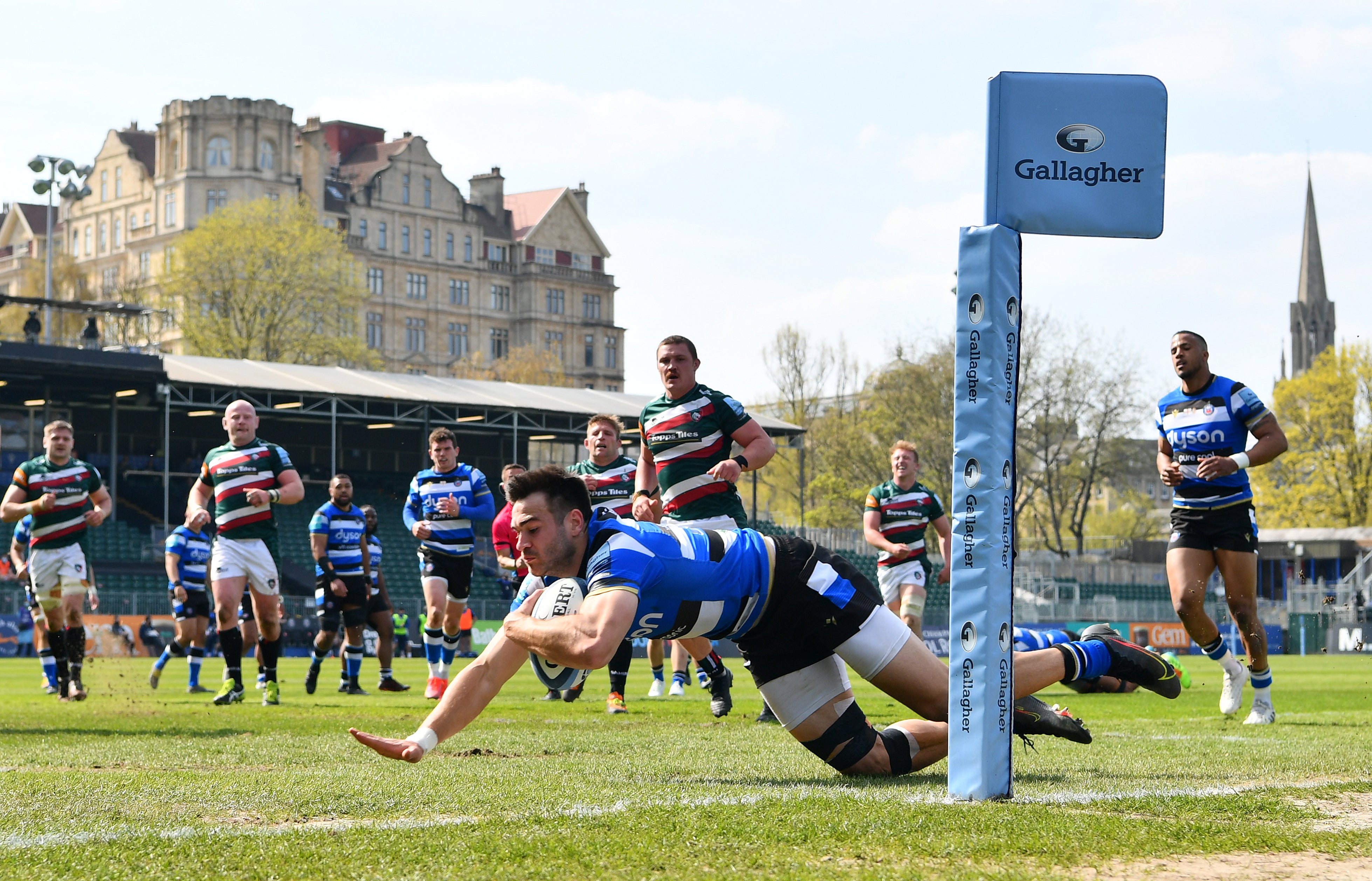 Will Muir scores his first try of the match