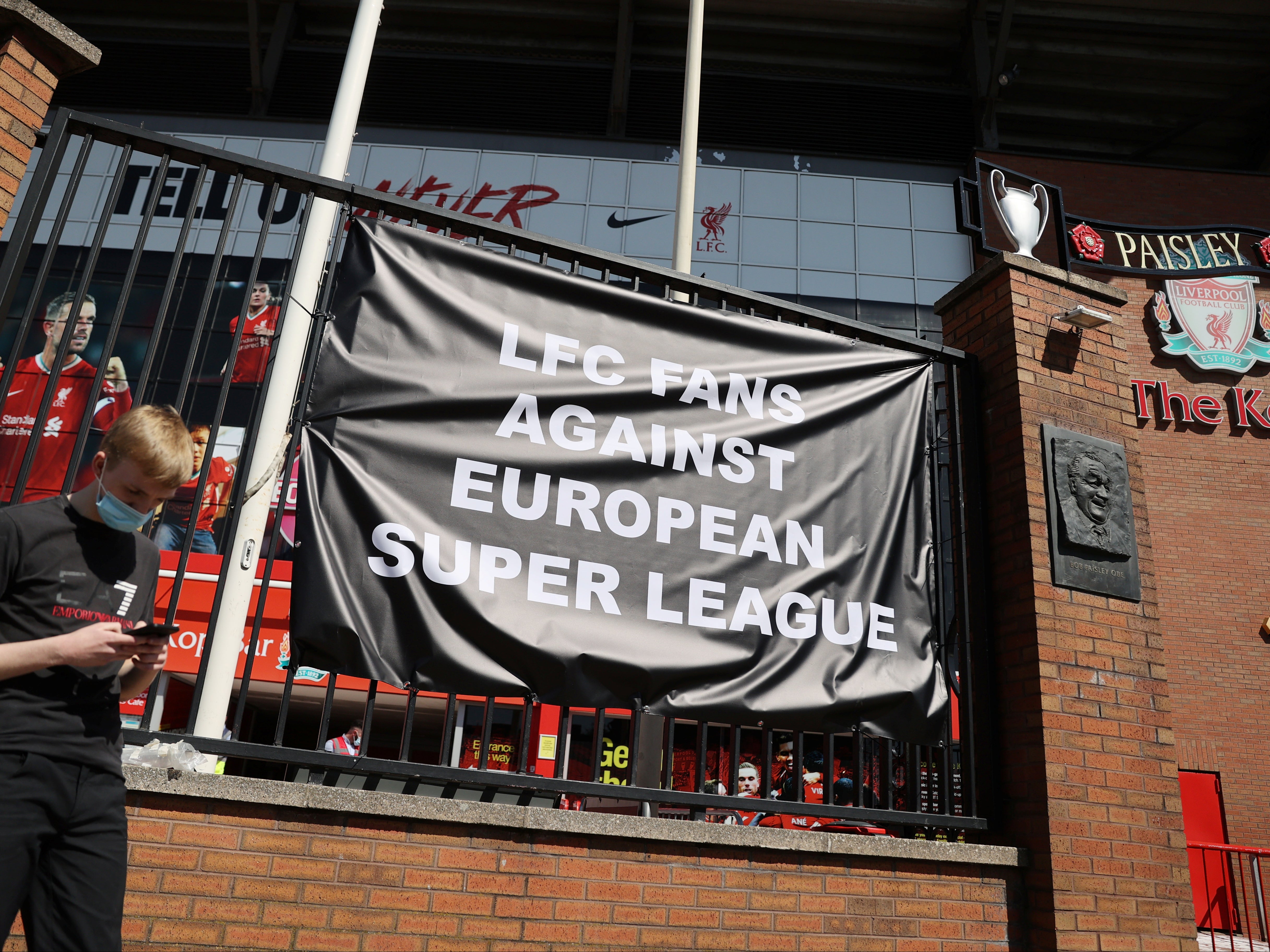 European Super League news LIVE: Uefa says plans ‘spit in face’ of fans as Chelsea’s Tuchel breaks silence