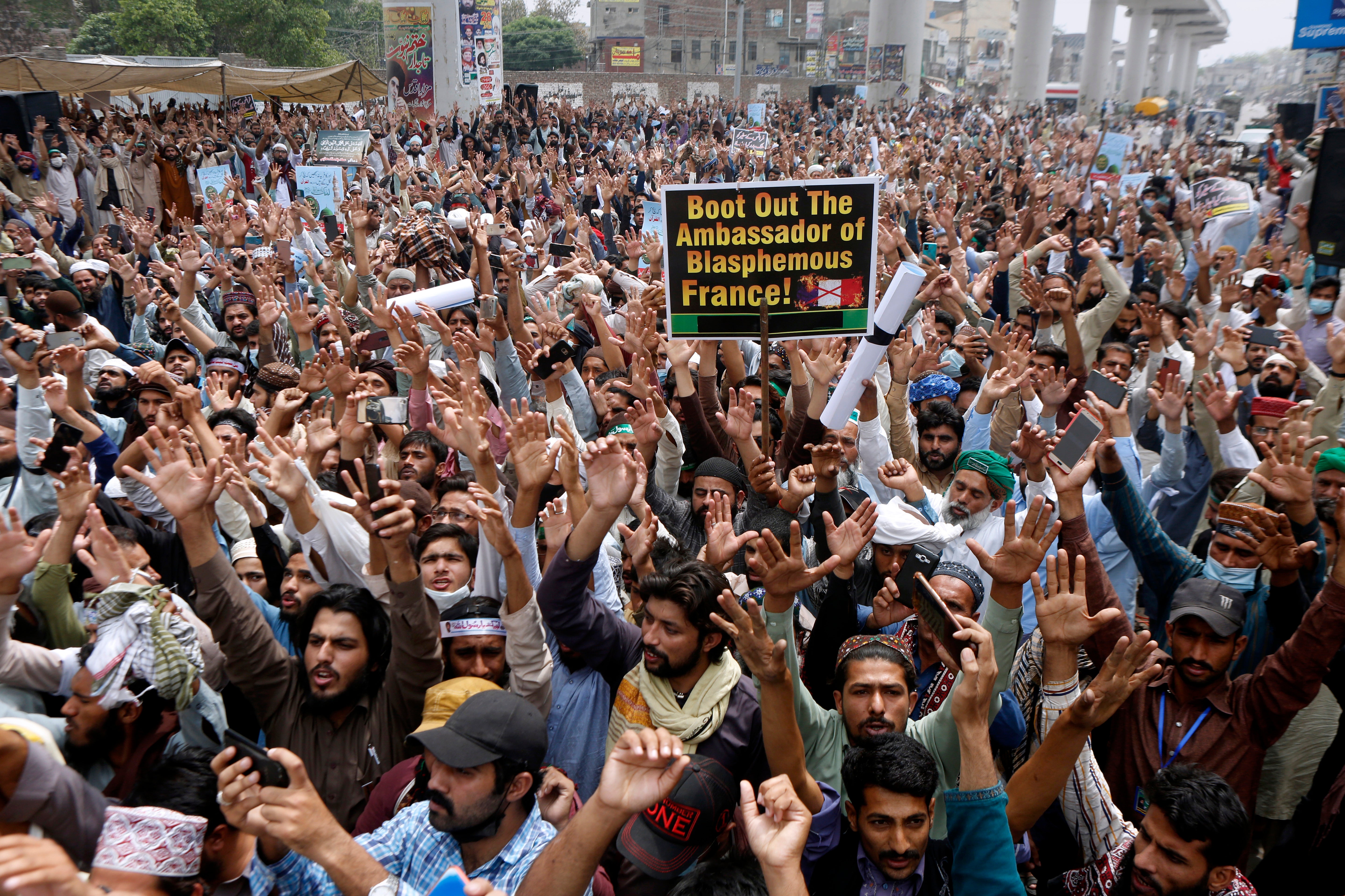 Pakistan Cleric Arrested