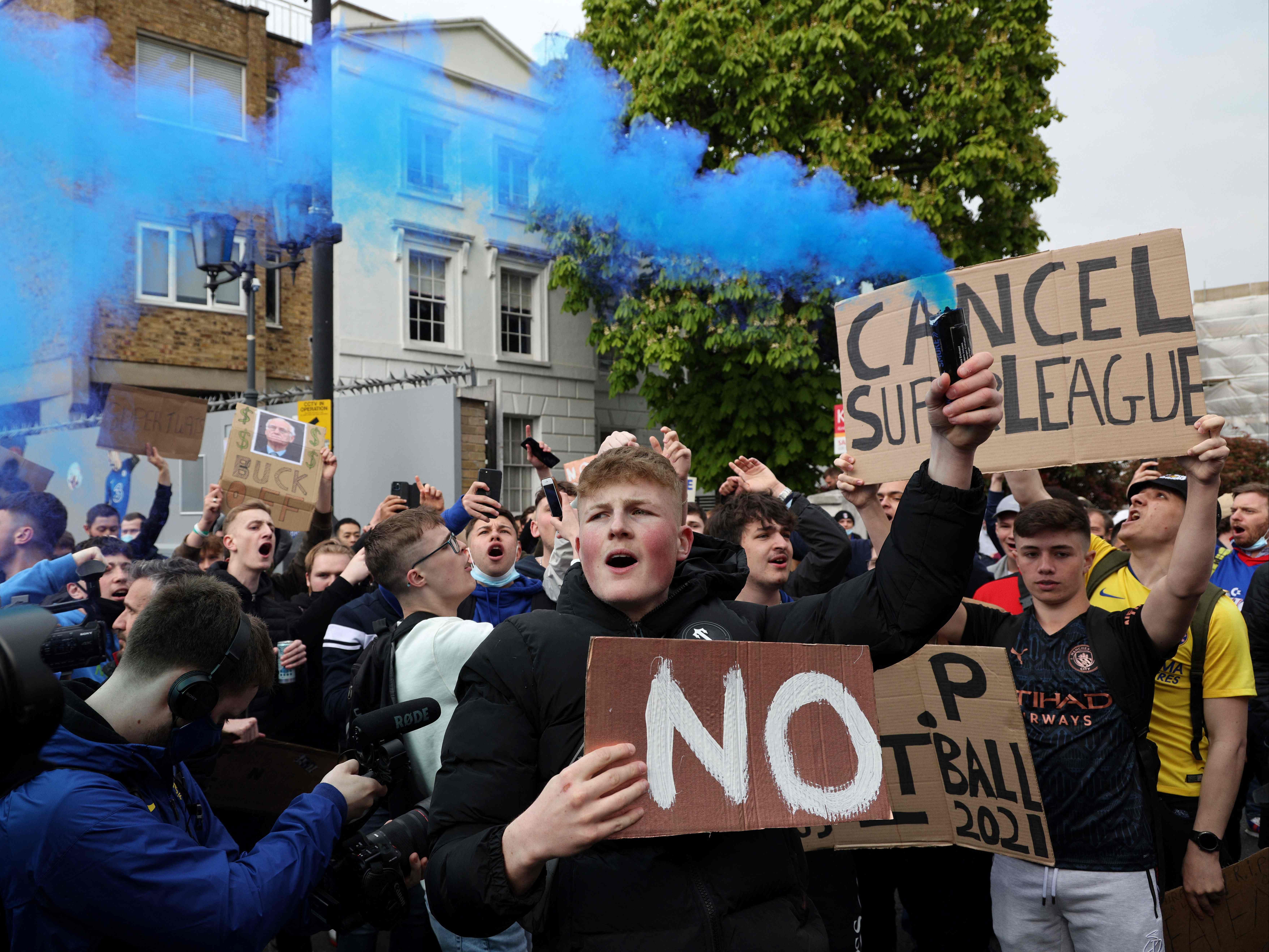 Chelsea fans protest against the Super League