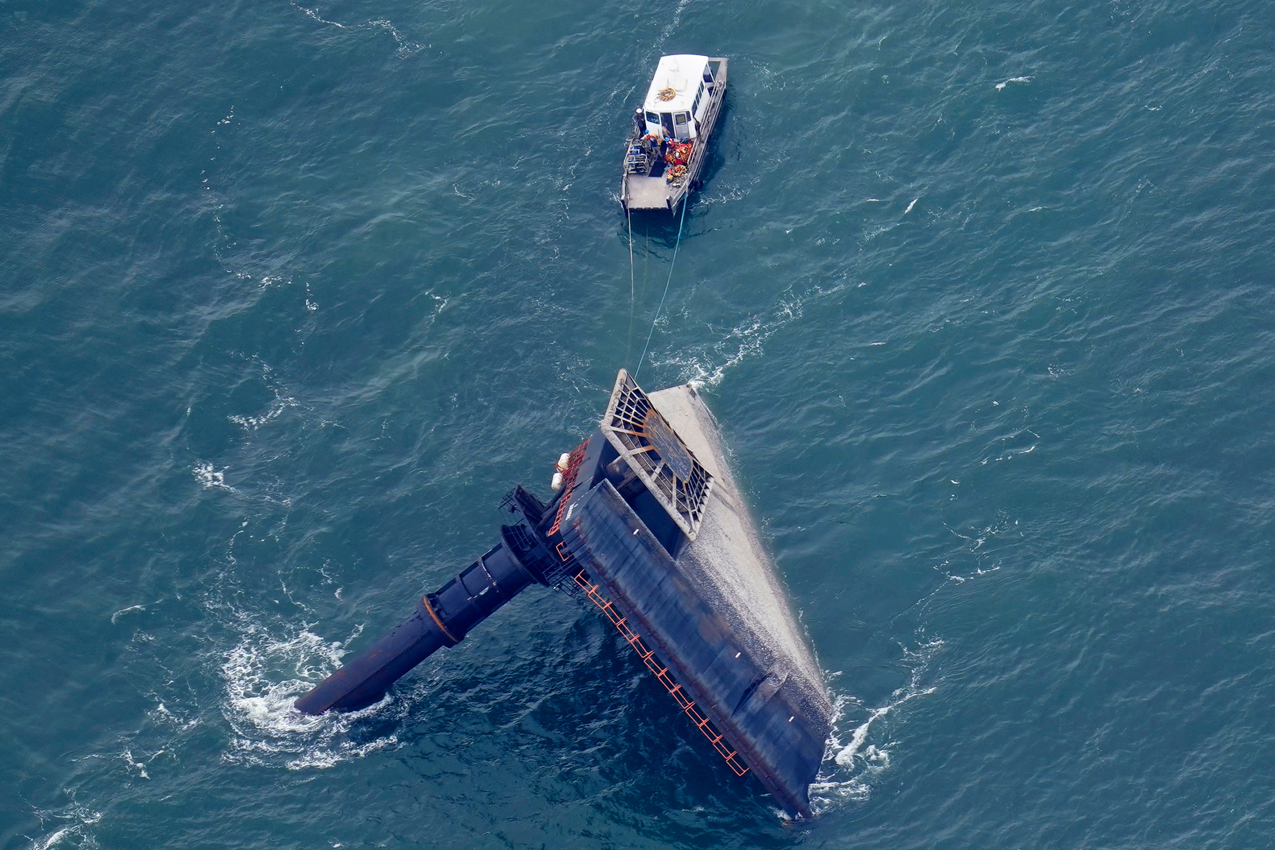 US Overturned Boat Rescue