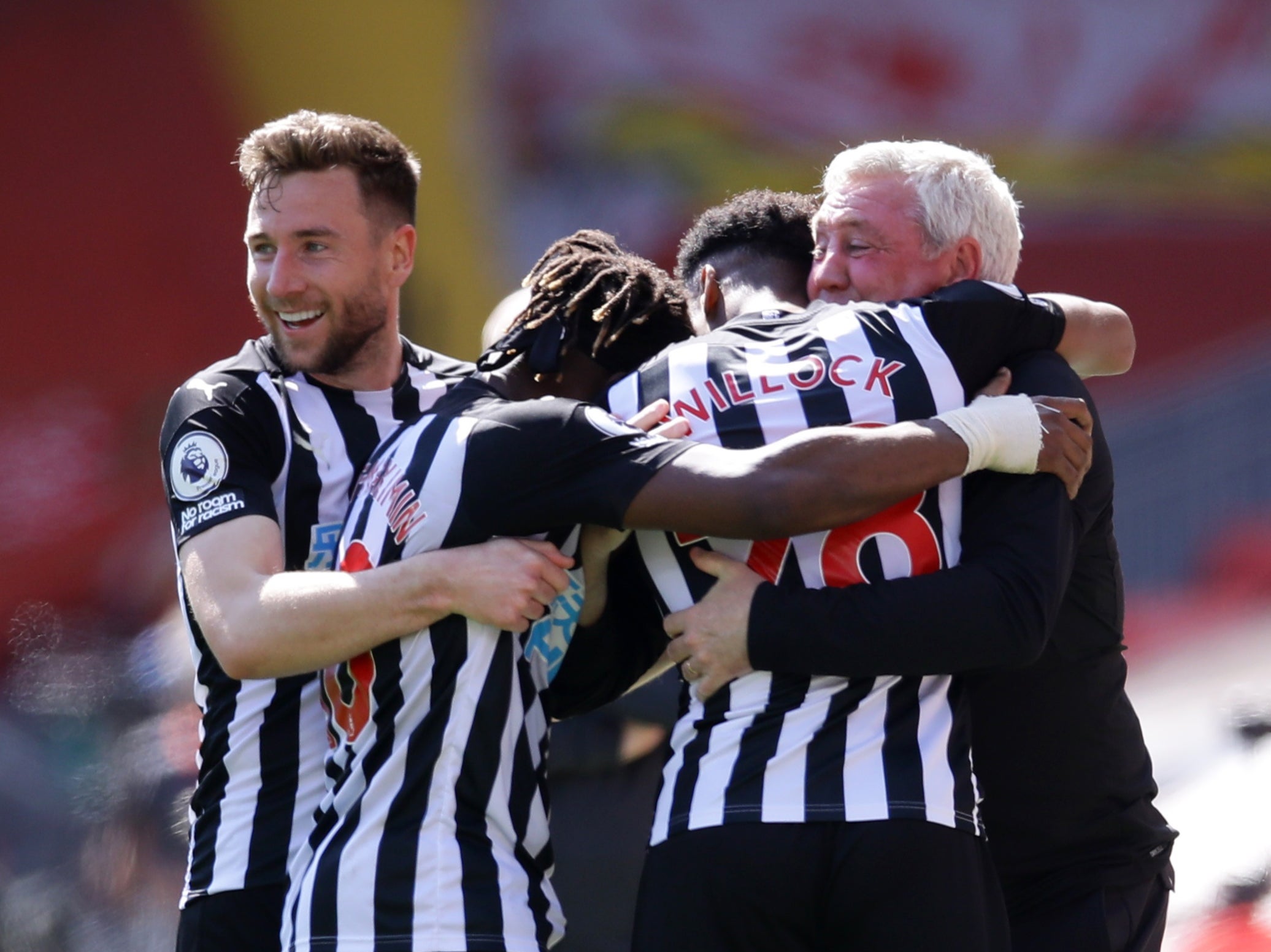 Newcastle celebrate drawing at Liverpool