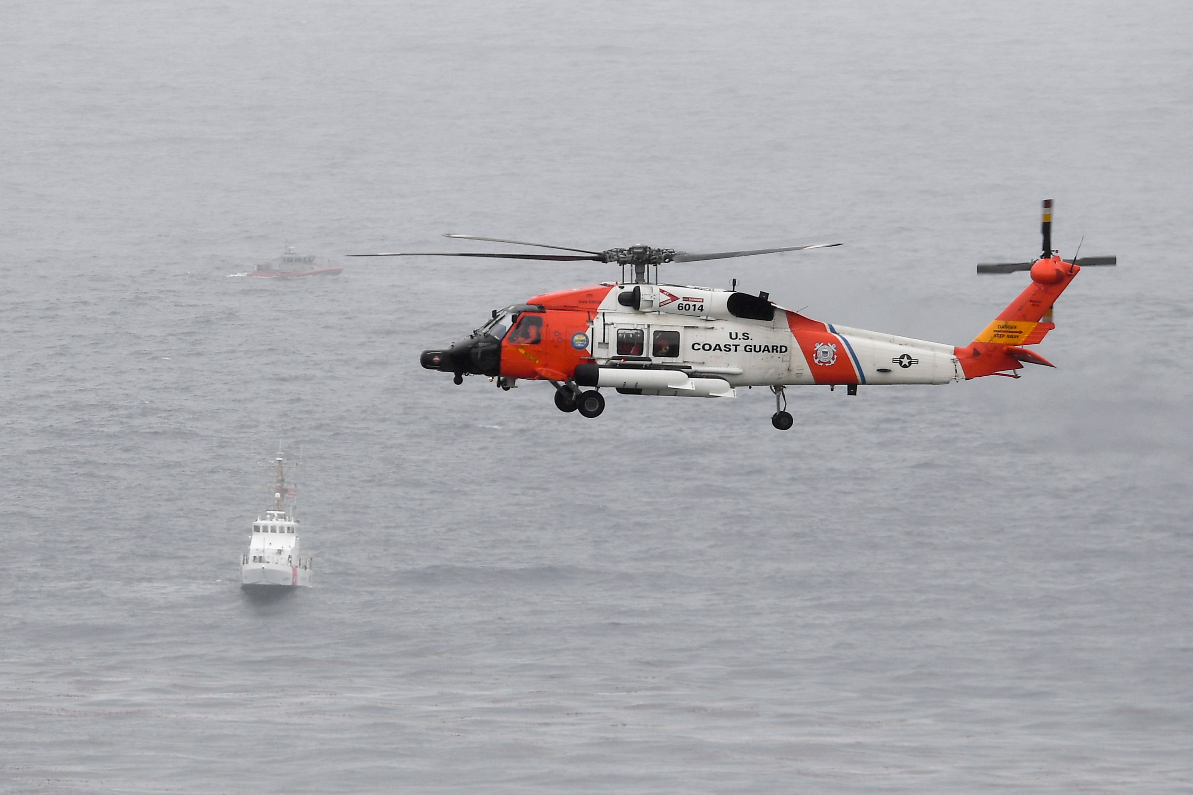 Boat Capsizes California