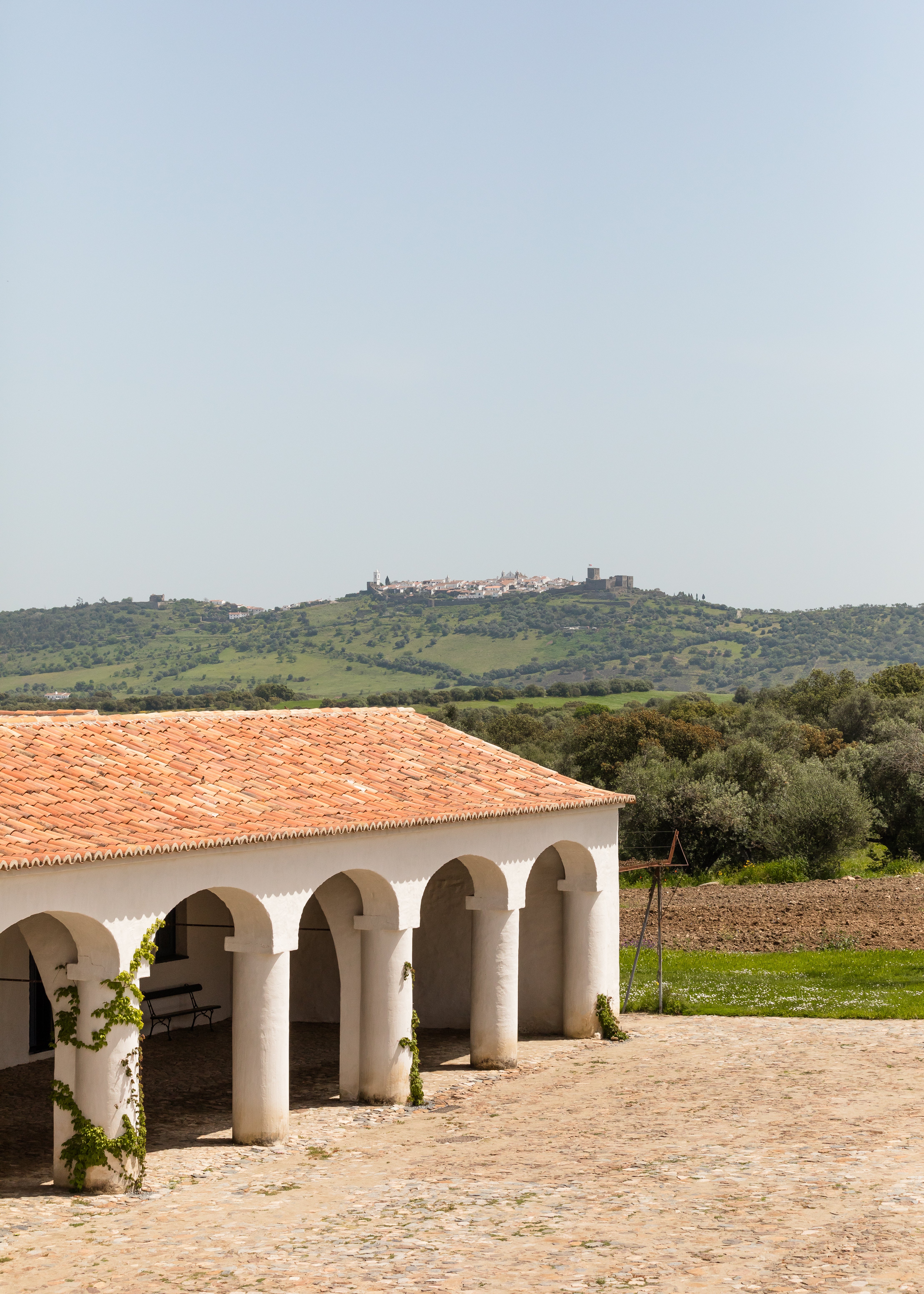 The property is overlooked by the ancient white hilltop town of Monsarraz