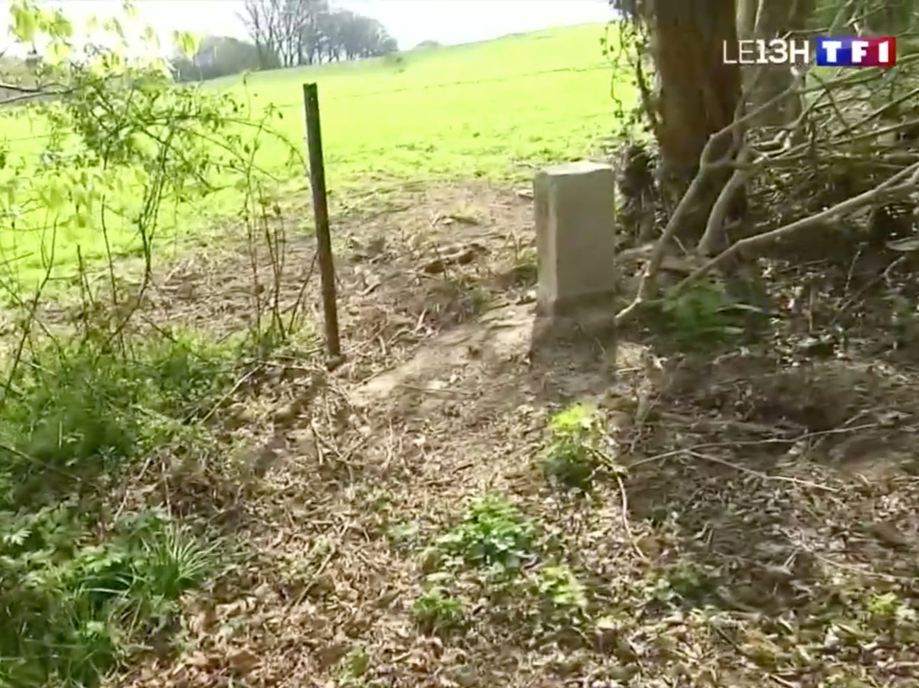 The border was marked out by a stone marker which has been in place since 1819