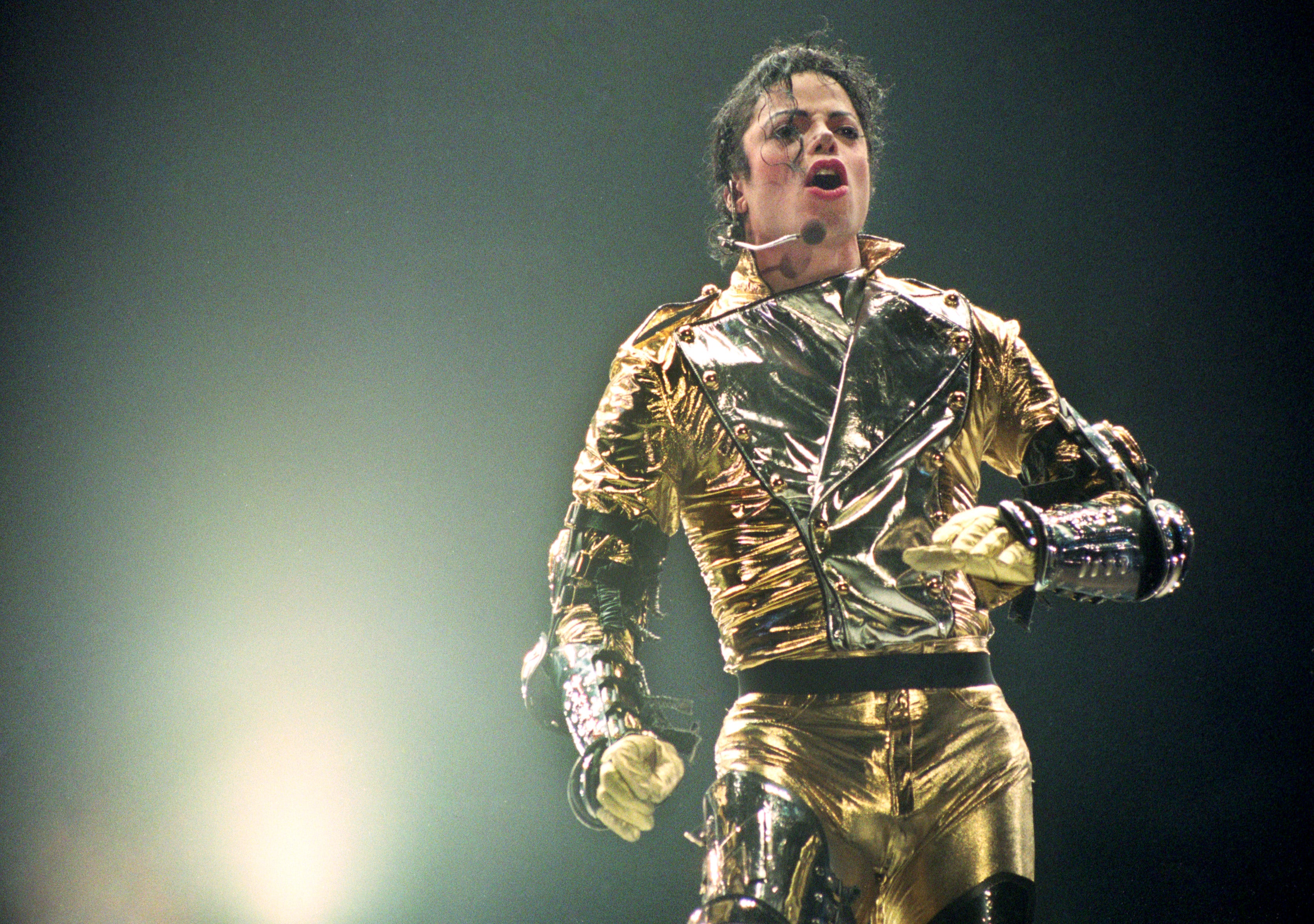 Michael Jackson, on stage during the "HIStory" world tour, used bleaching products on his skin