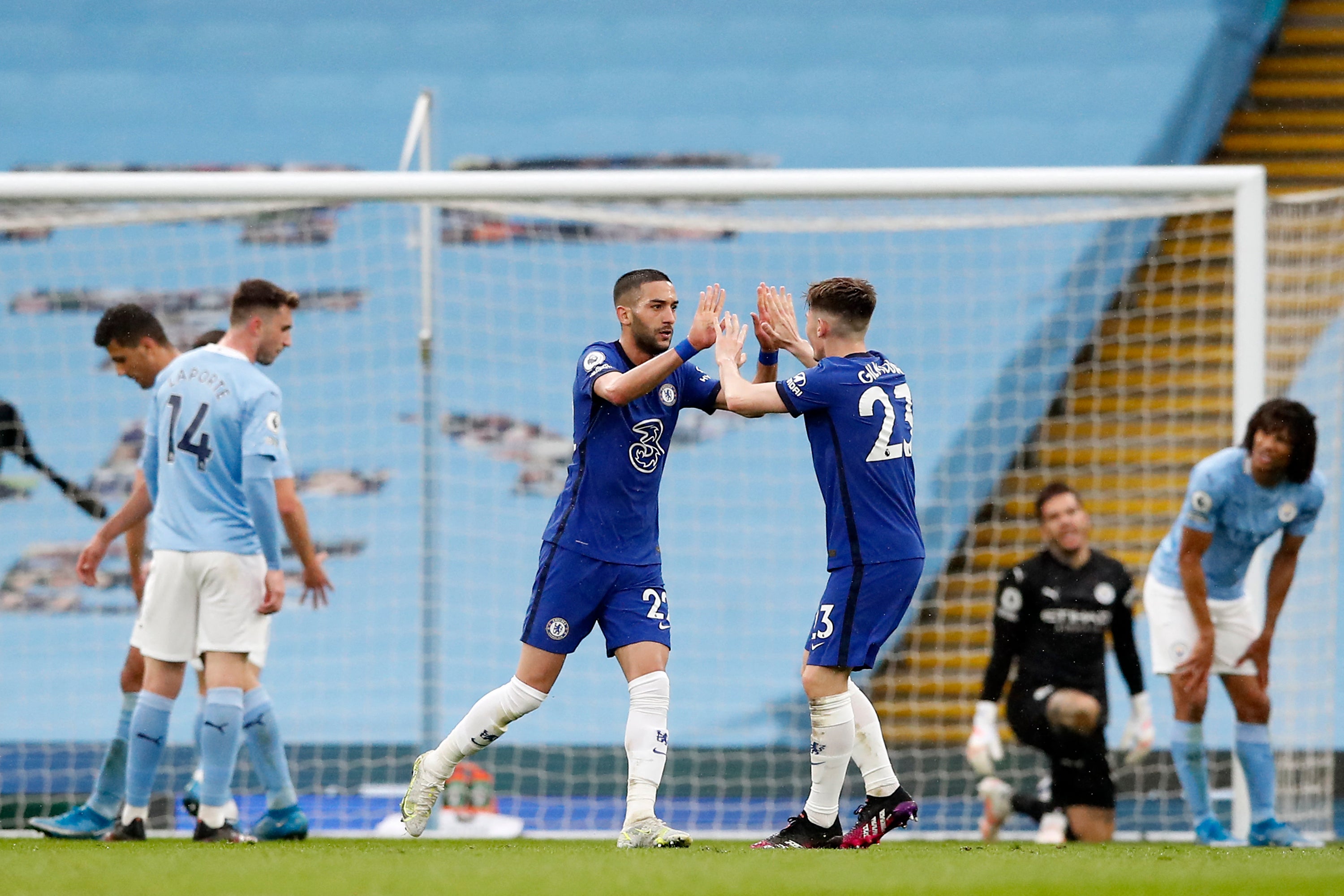 Hakim Ziyech celebrates with Billy Gilmour