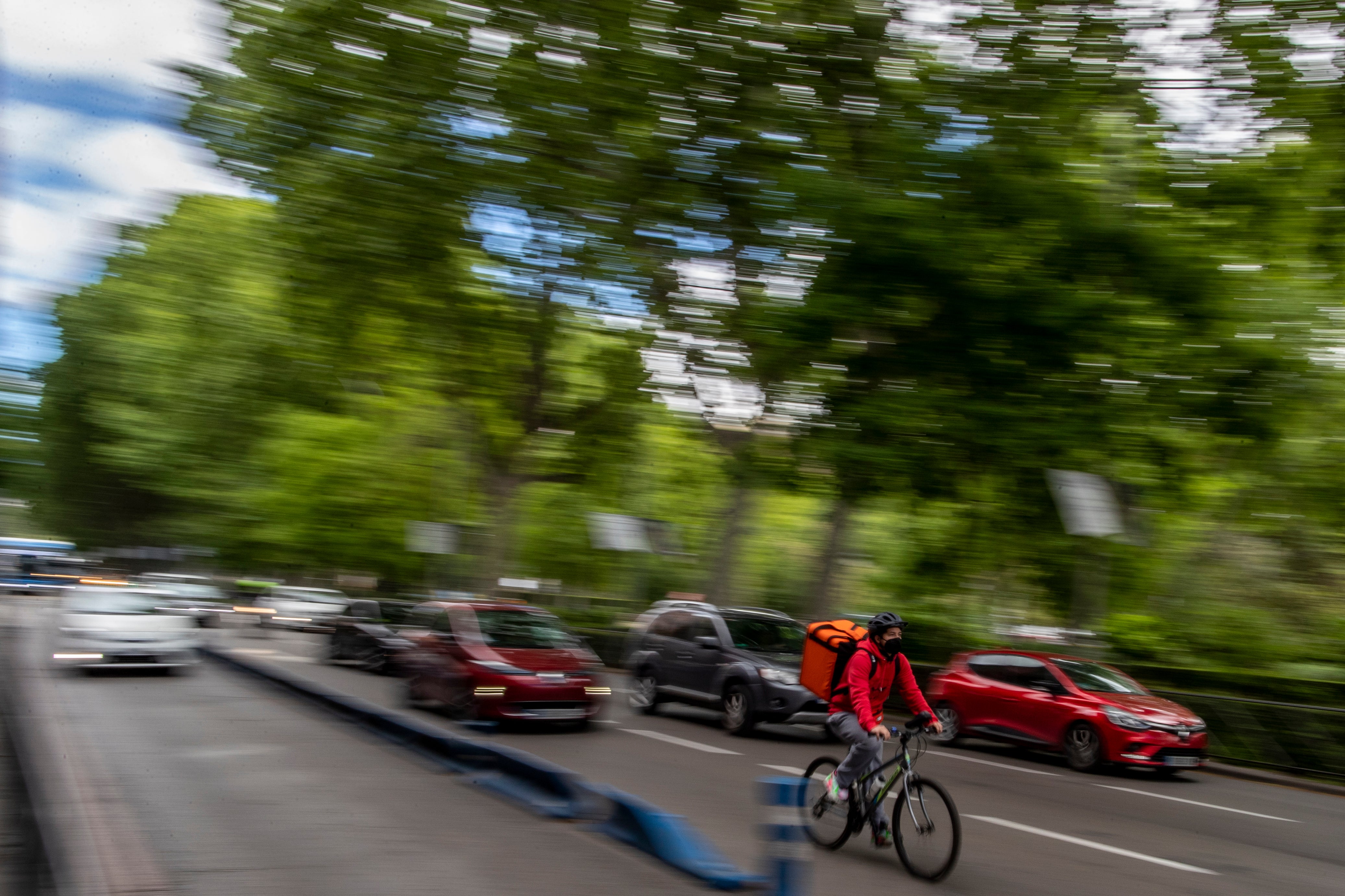 Spain Delivery Workers