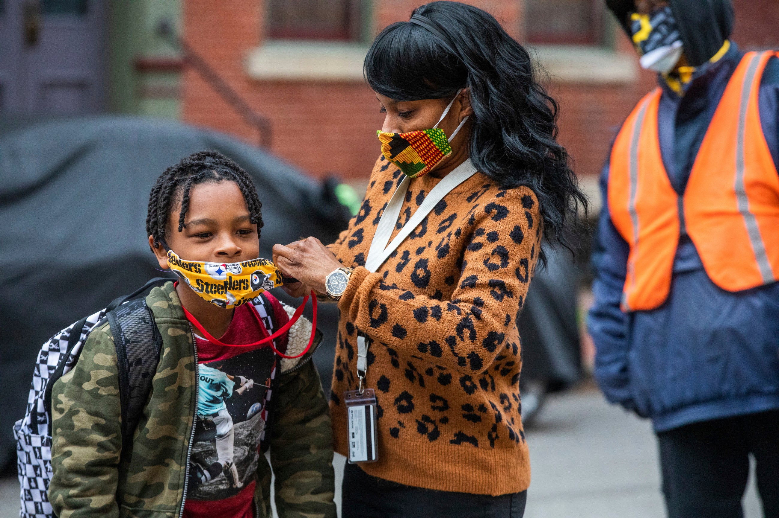 Virus Outbreak Masks in Schools