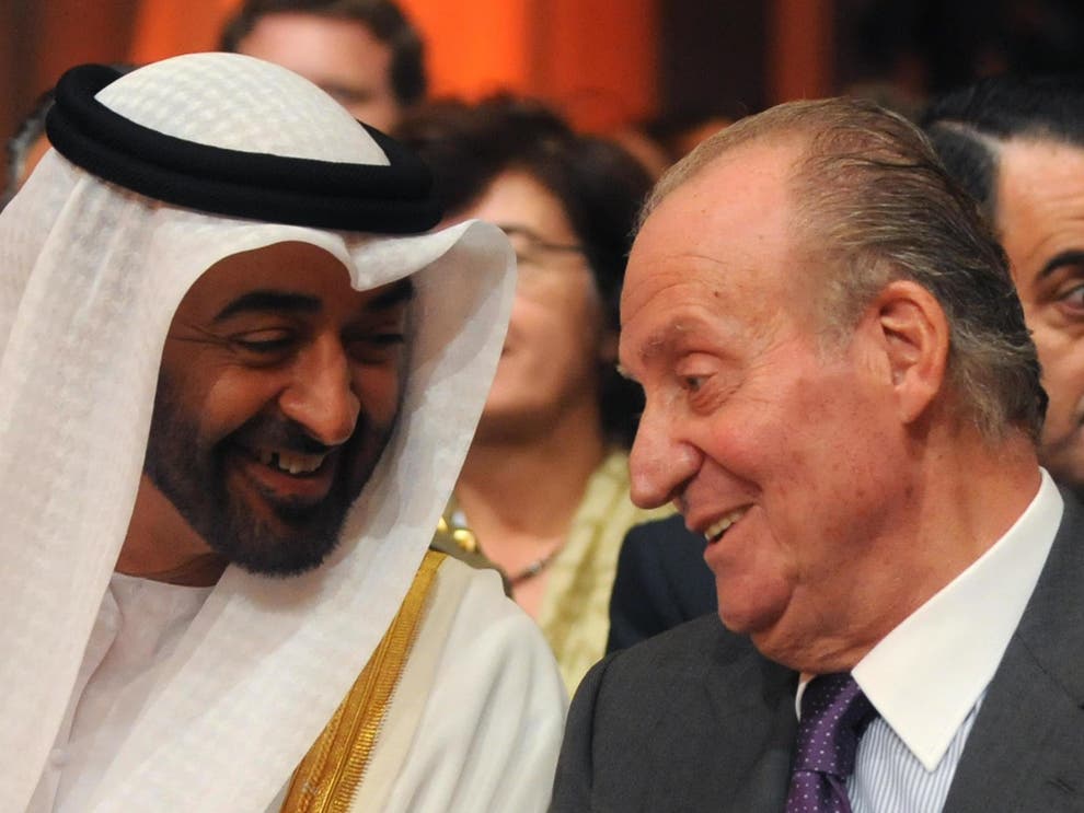 Juan Carlos with the crown prince of Abu Dhabi, Sheikh Mohammed bin Zayed Al Nahyan, in 2011