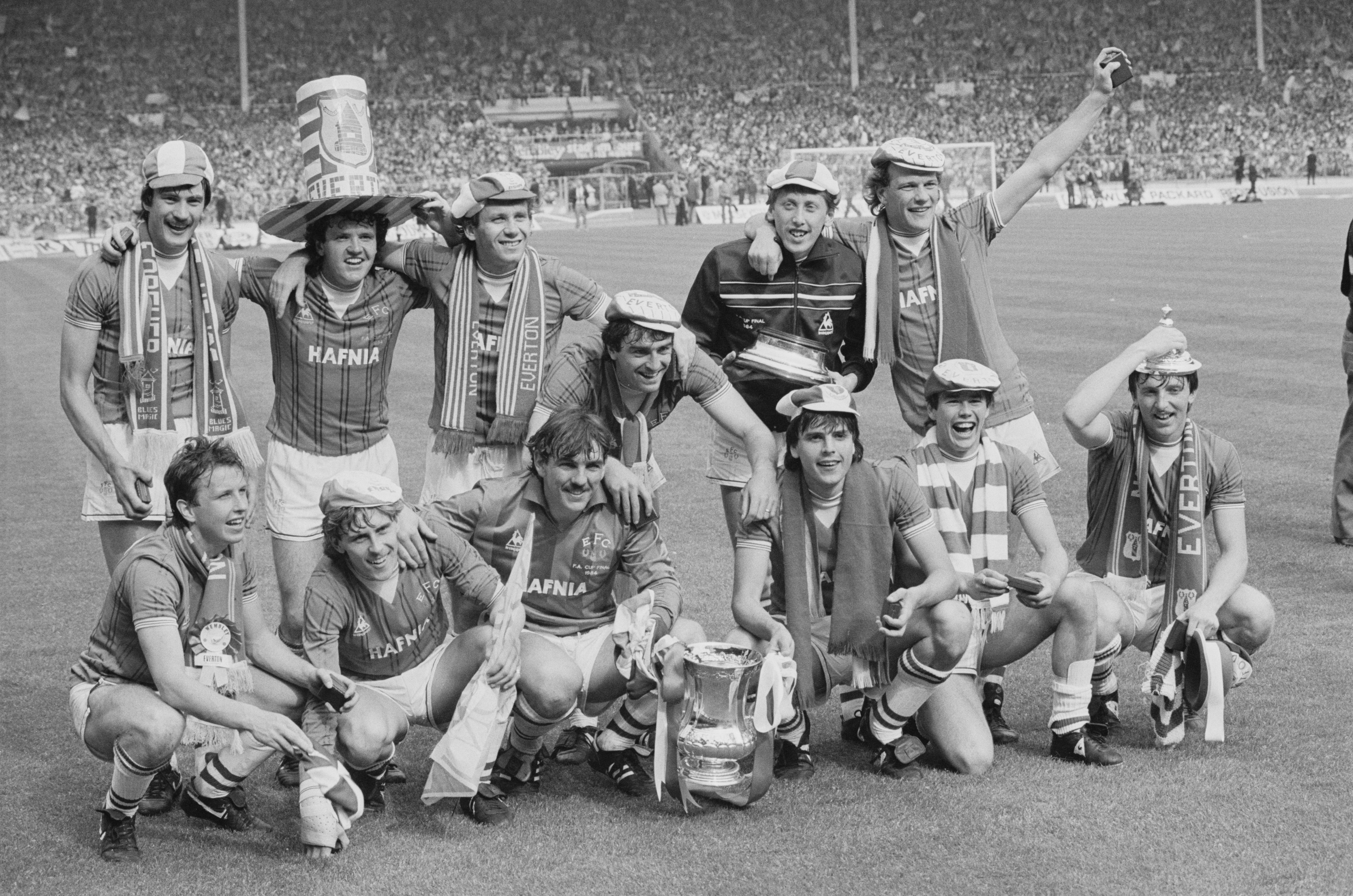 Graeme Sharp, front row third from right, celebrates with Everton teammates