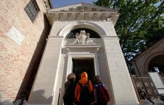 Daily readings at tomb honor Dante 700 years after his death