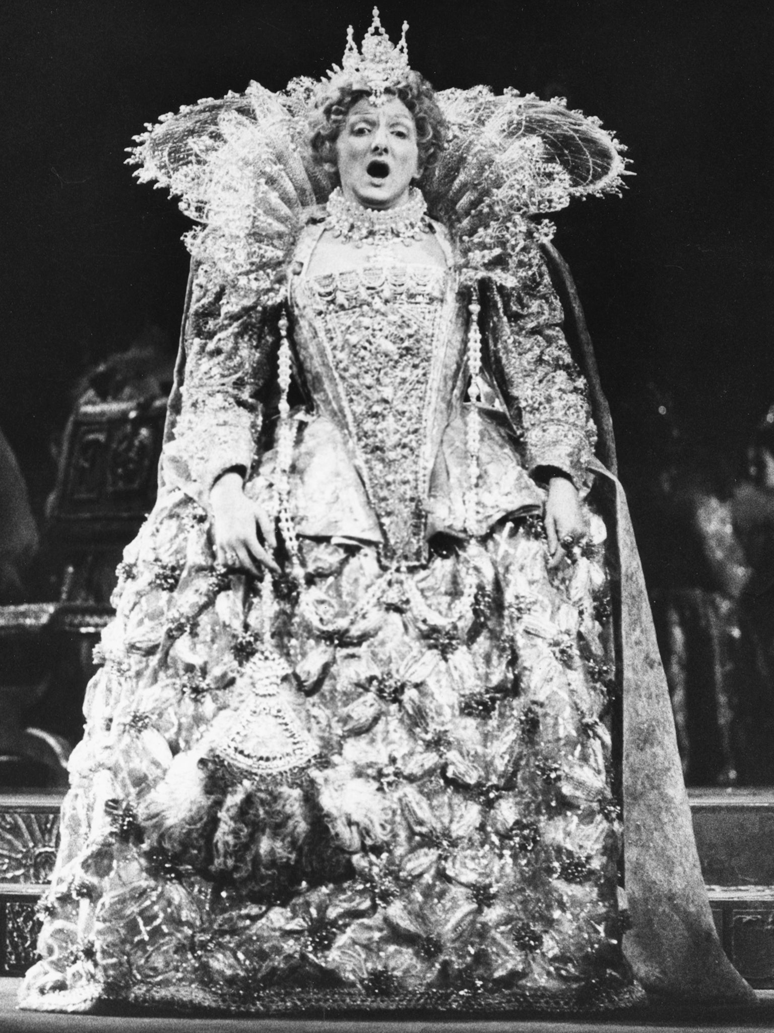 Tinsley as Queen Elizabeth I in Donizetti's ‘Mary Stuart’ at the London Coliseum