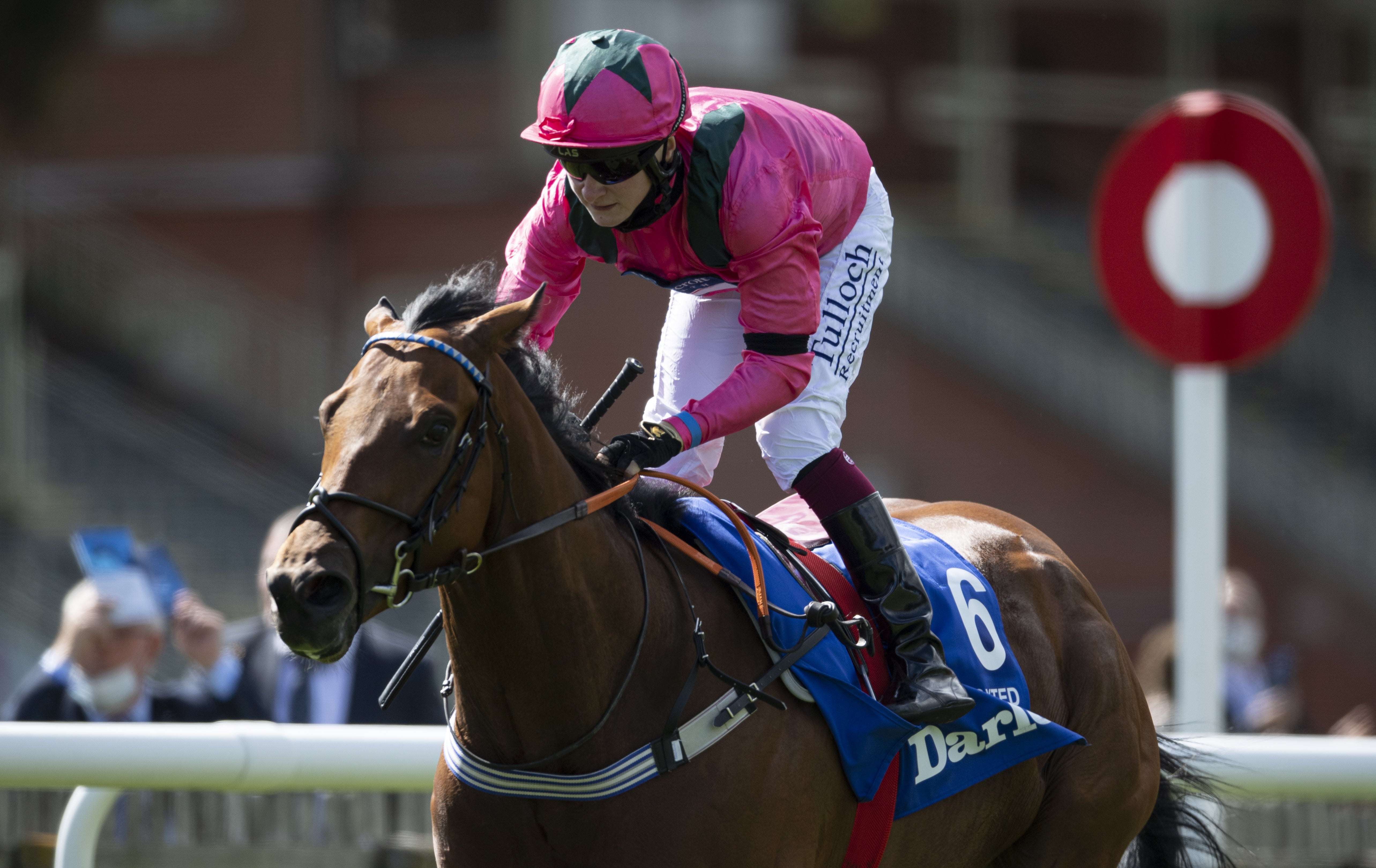 Oxted winning the July Cup at Newmarket