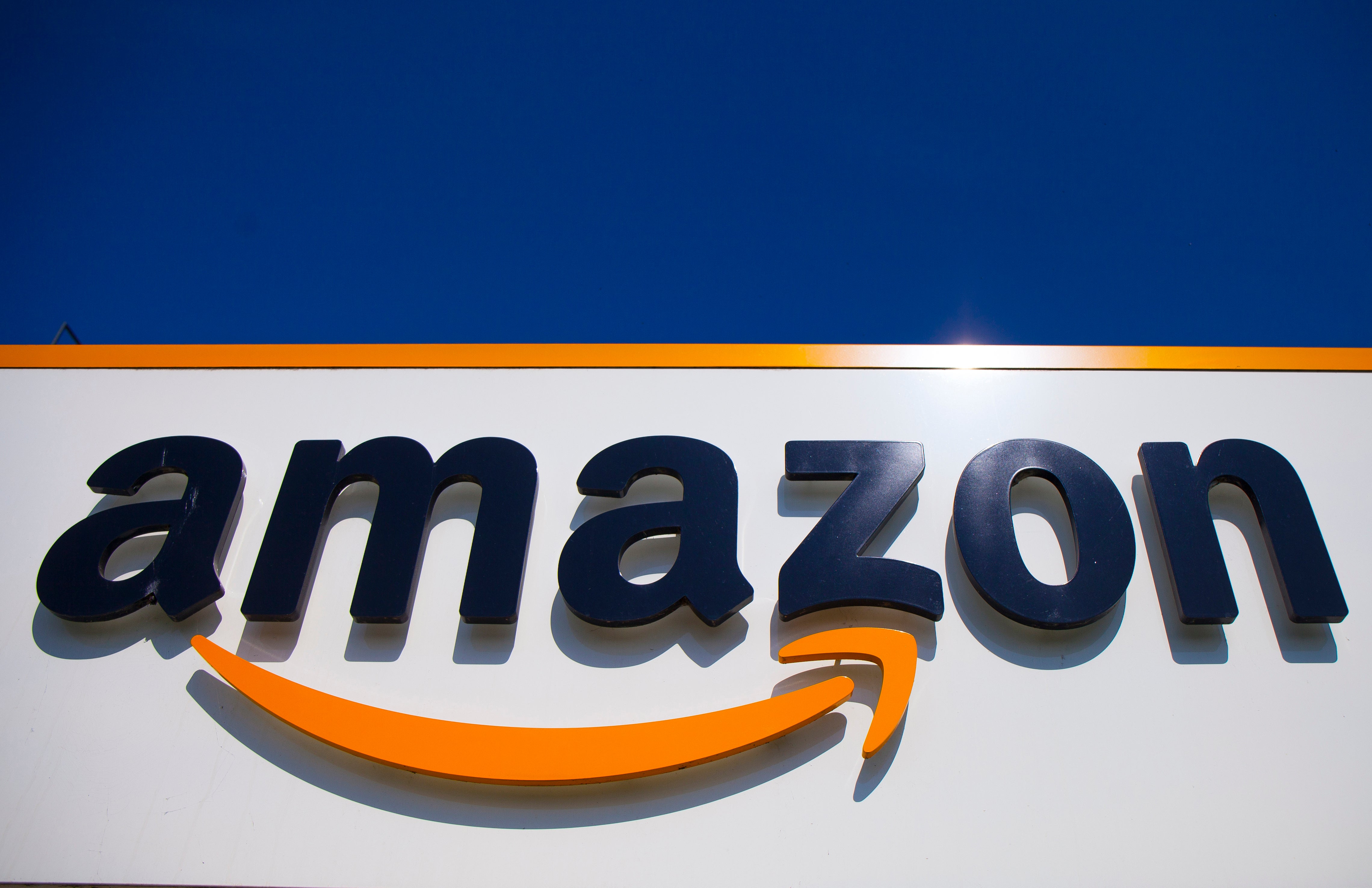 8 nooses have been found at Amazon warehouse since April