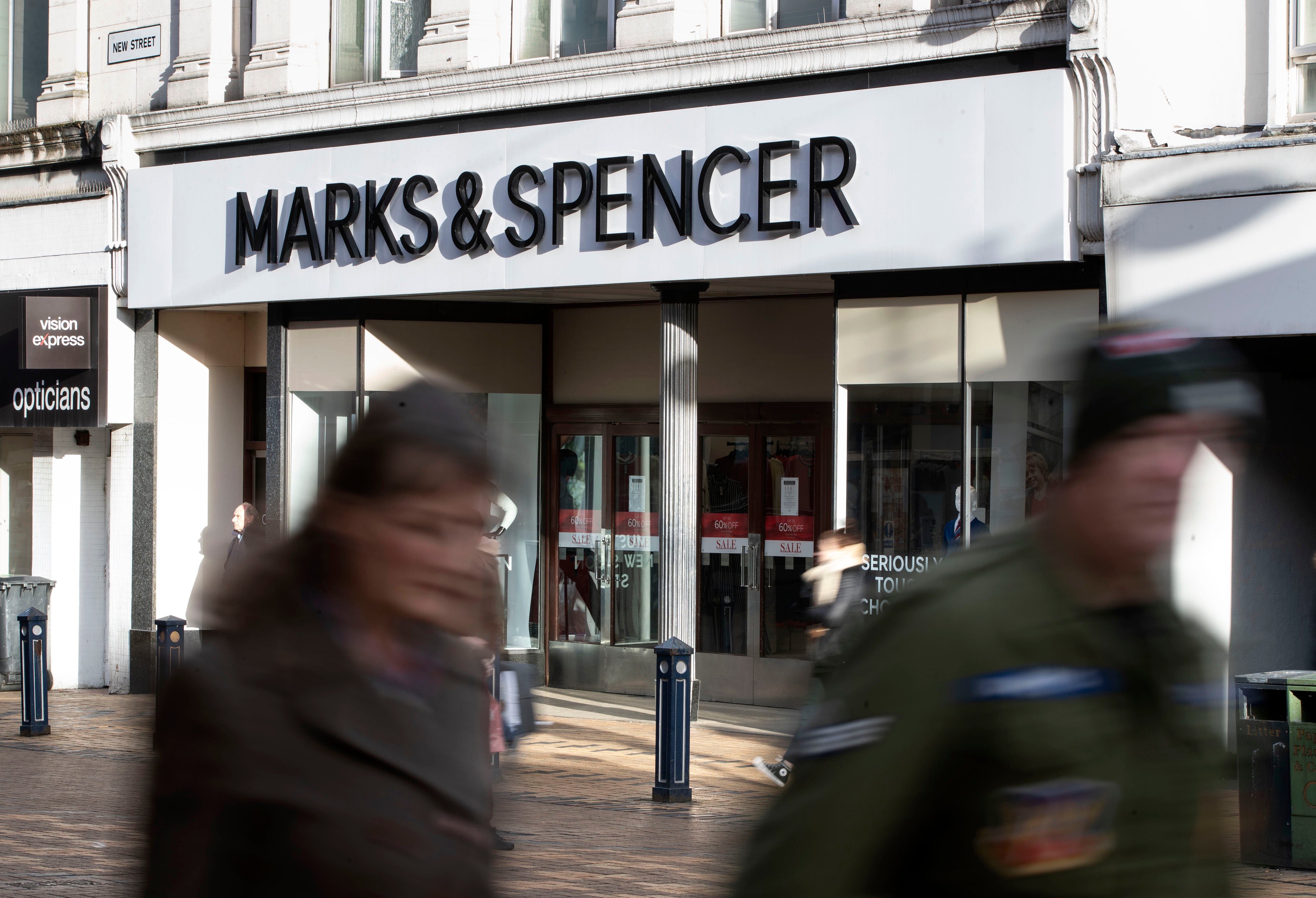 M&S shutting stores