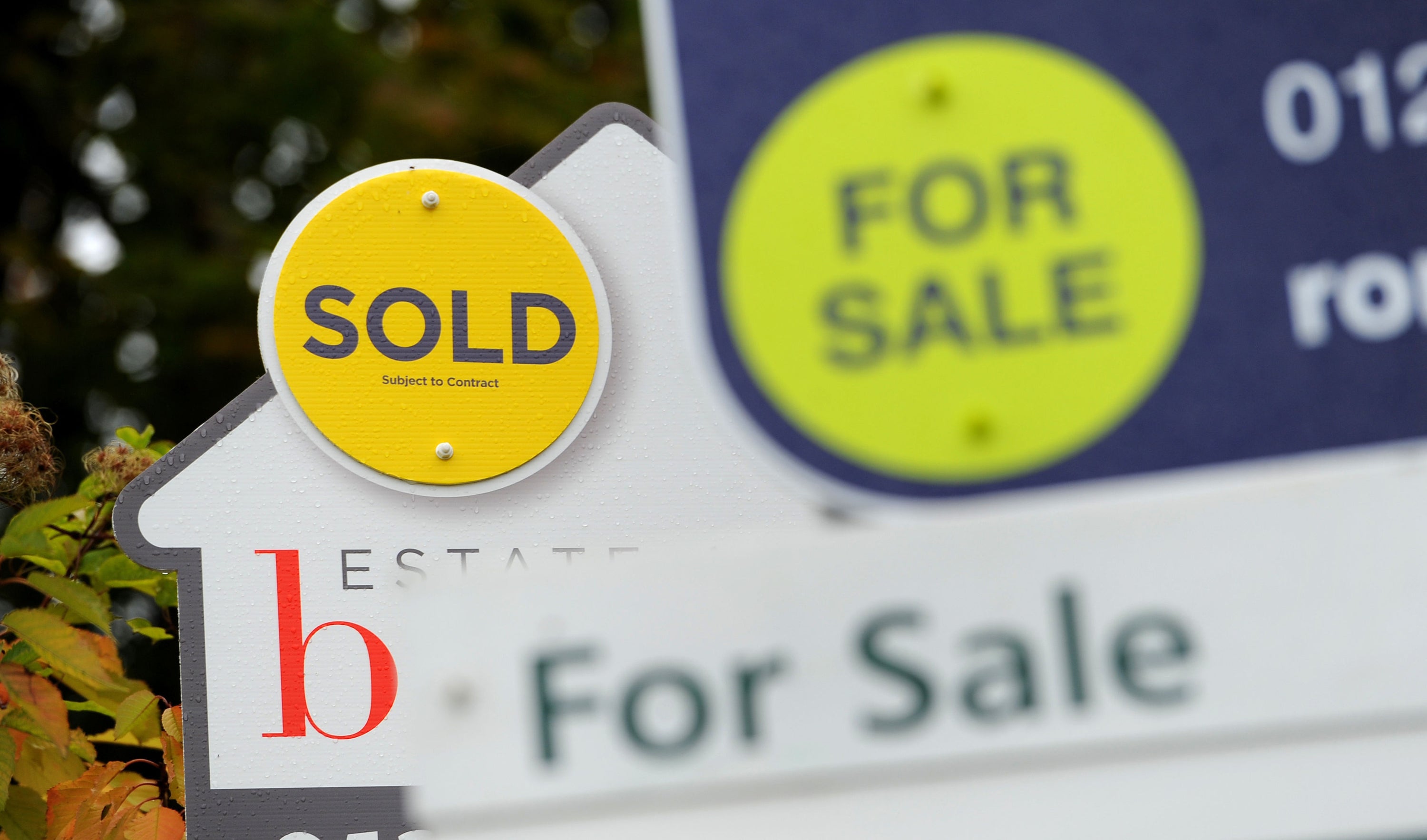 Estate agents' signs