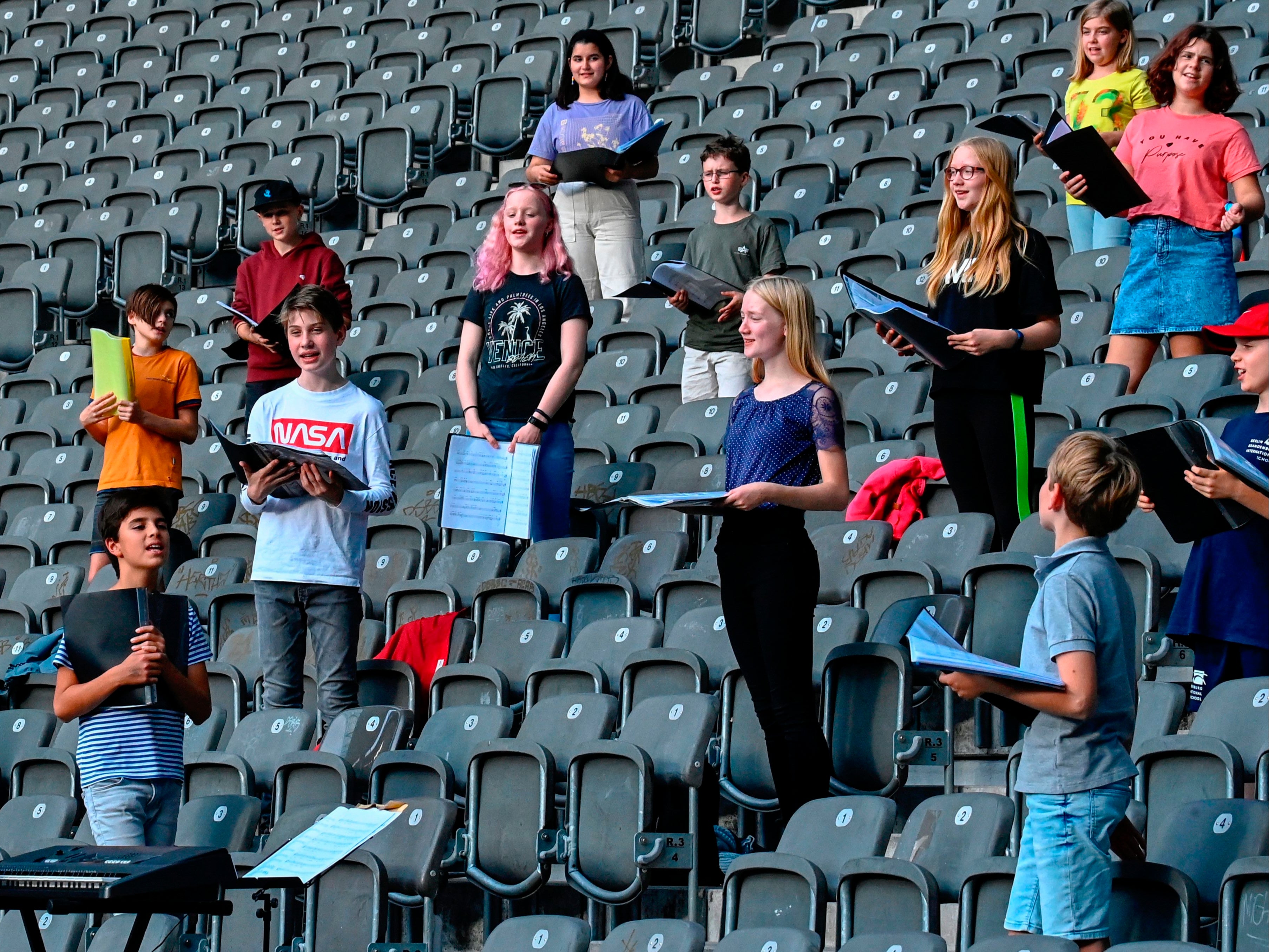 Children’s choir in Berlin rehearse with social distancing