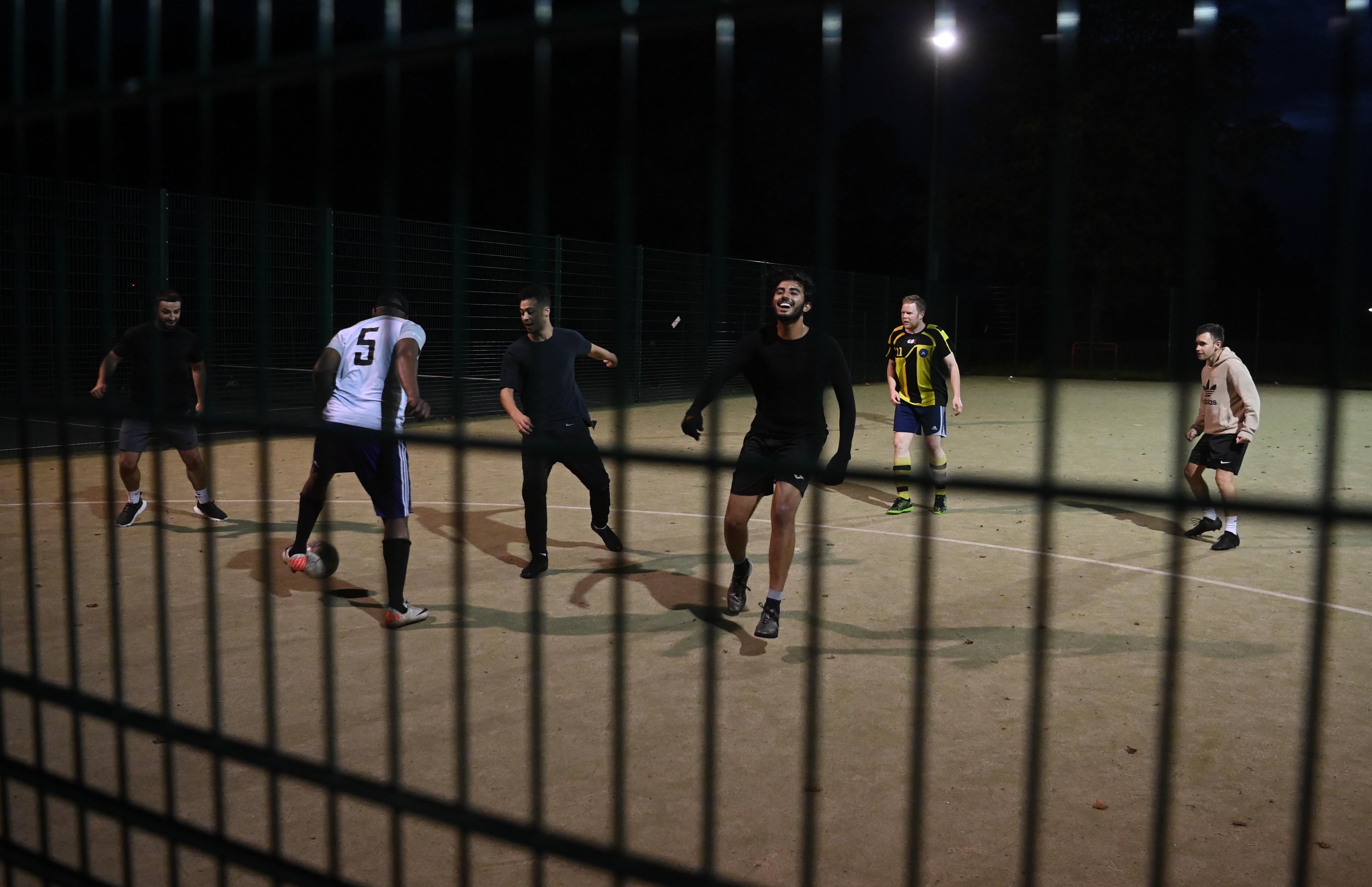 An evening training session in Cintra Park
