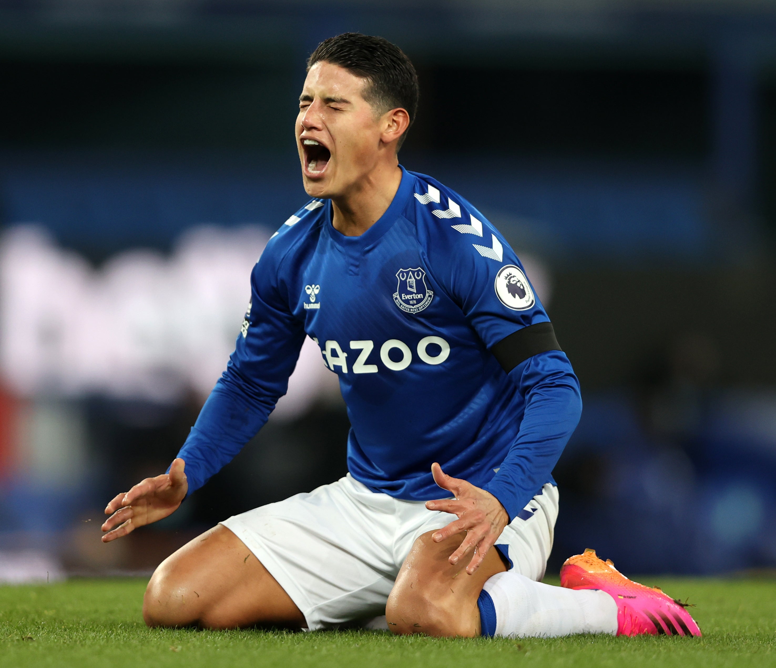 Everton’s James Rodriguez shows his frustration