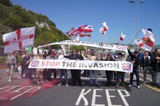 Heavy police presence as ‘patriots’ halt traffic in Dover in protest against immigration