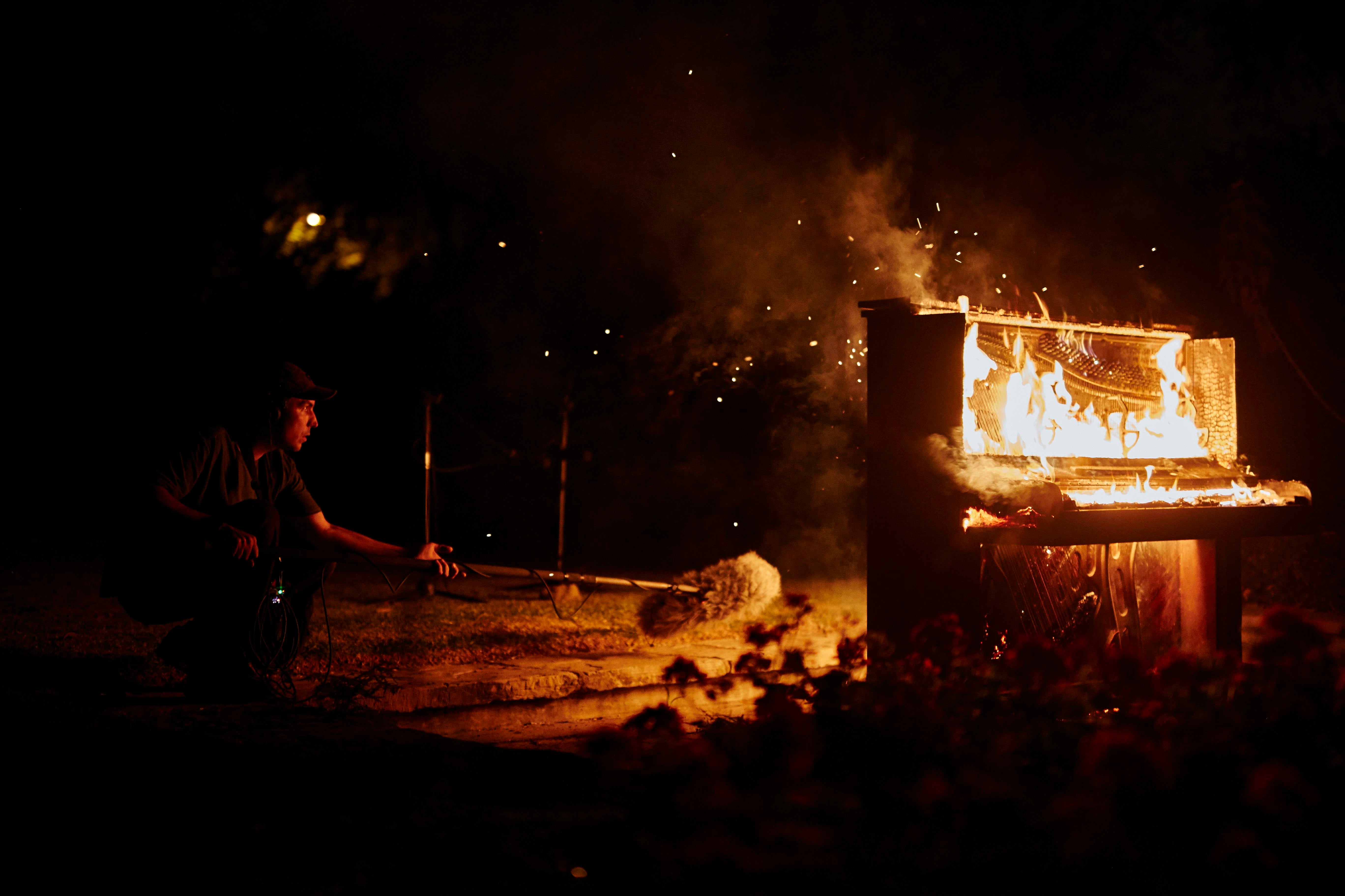 ‘Lima Screams’ depicts a working city with scenes of joy and protest