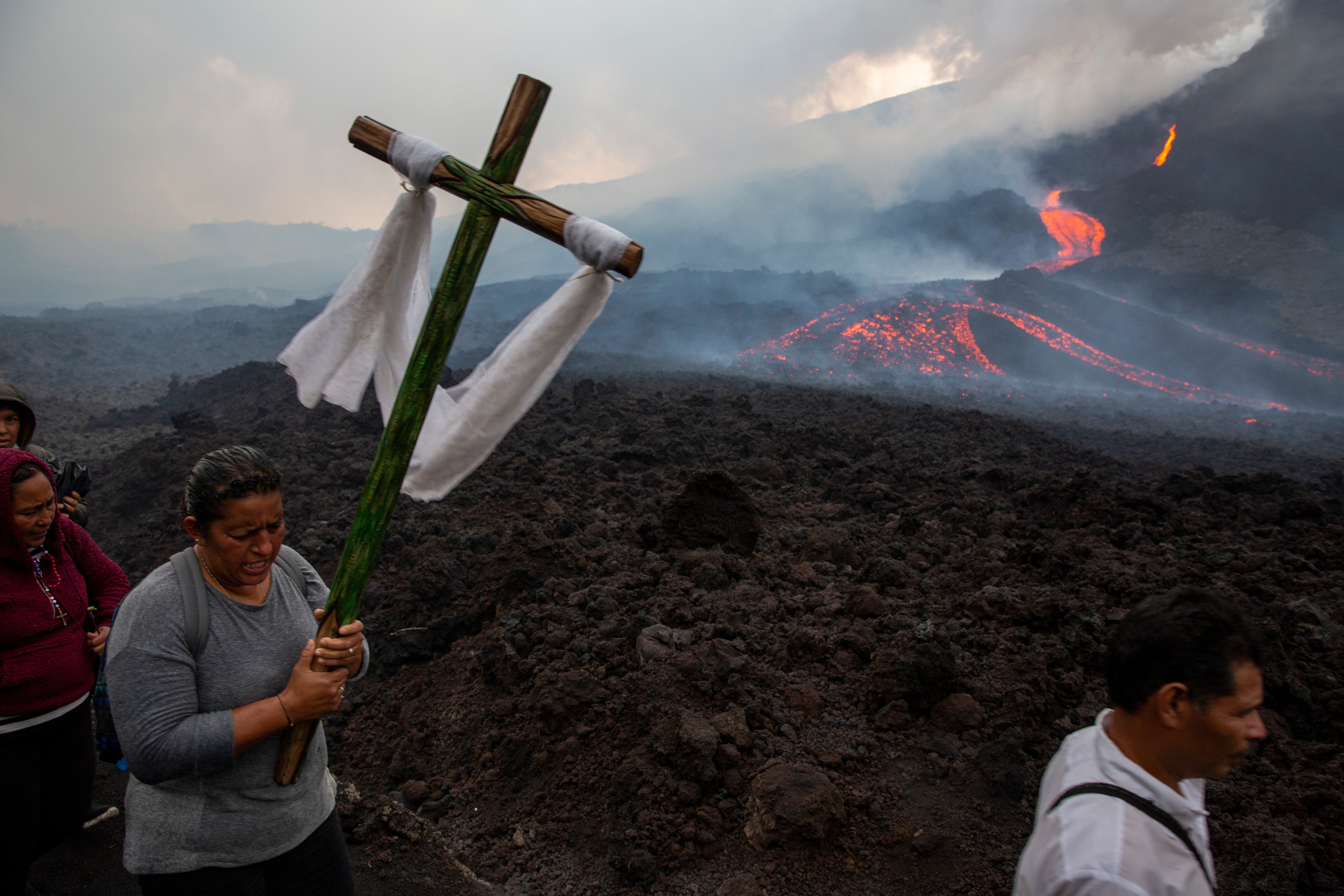 Pictures of the Month Religion Photo Gallery