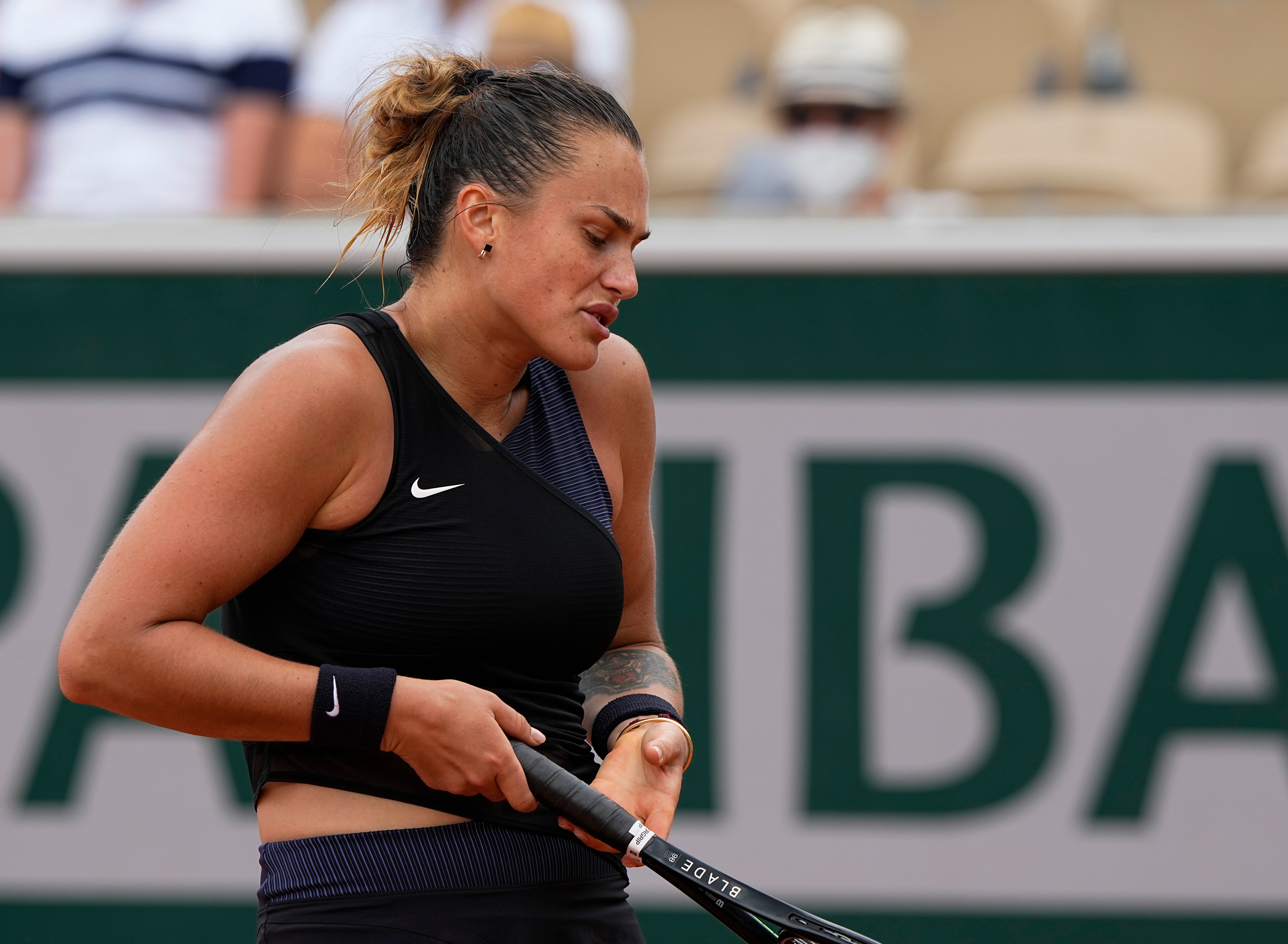 Aryna Sabalenka shows her frustration during her defeat by Anastasia Pavlyuchenkova