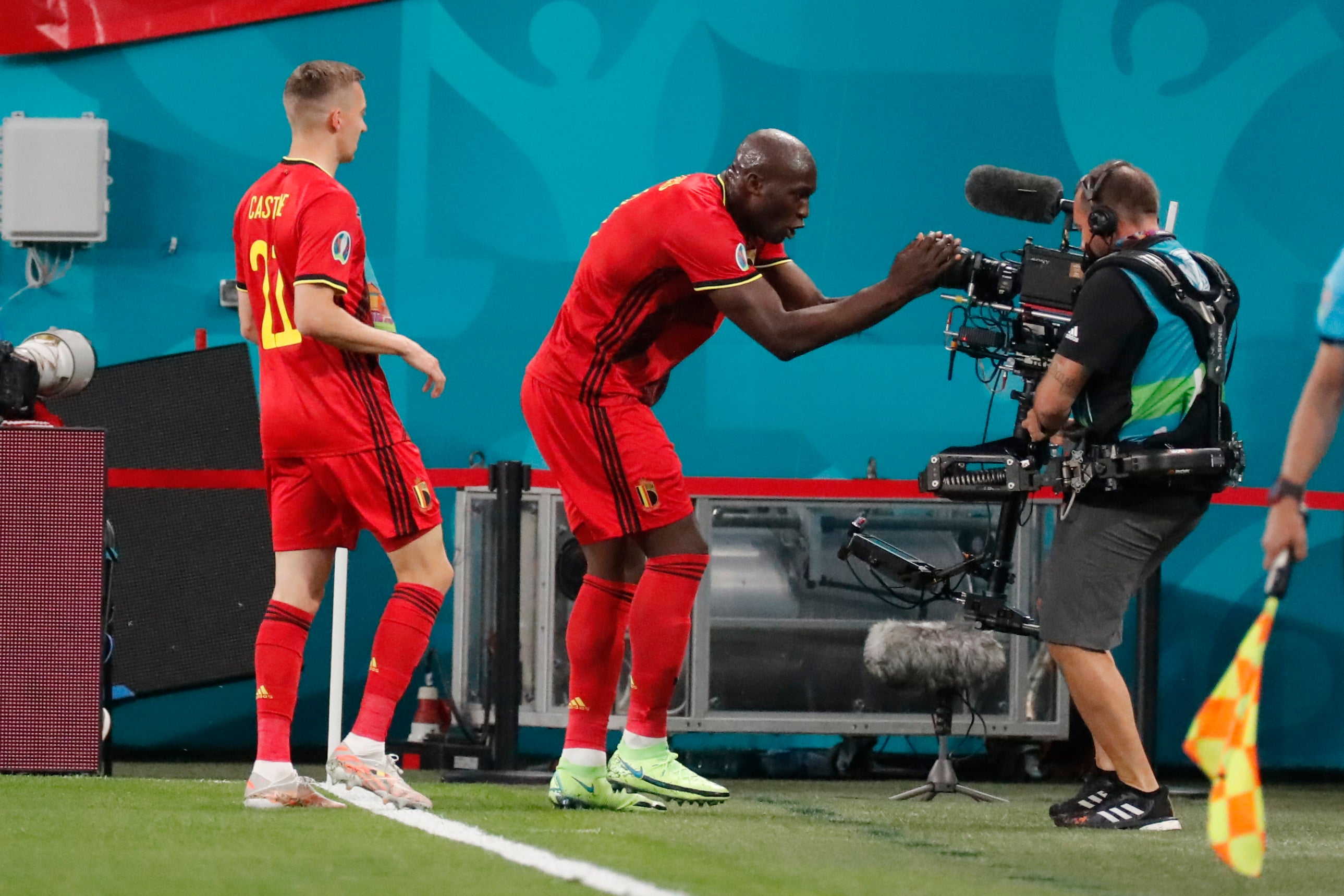 Romelu Lukaku dedicates goal to Christian Eriksen as Belgium see off Russia