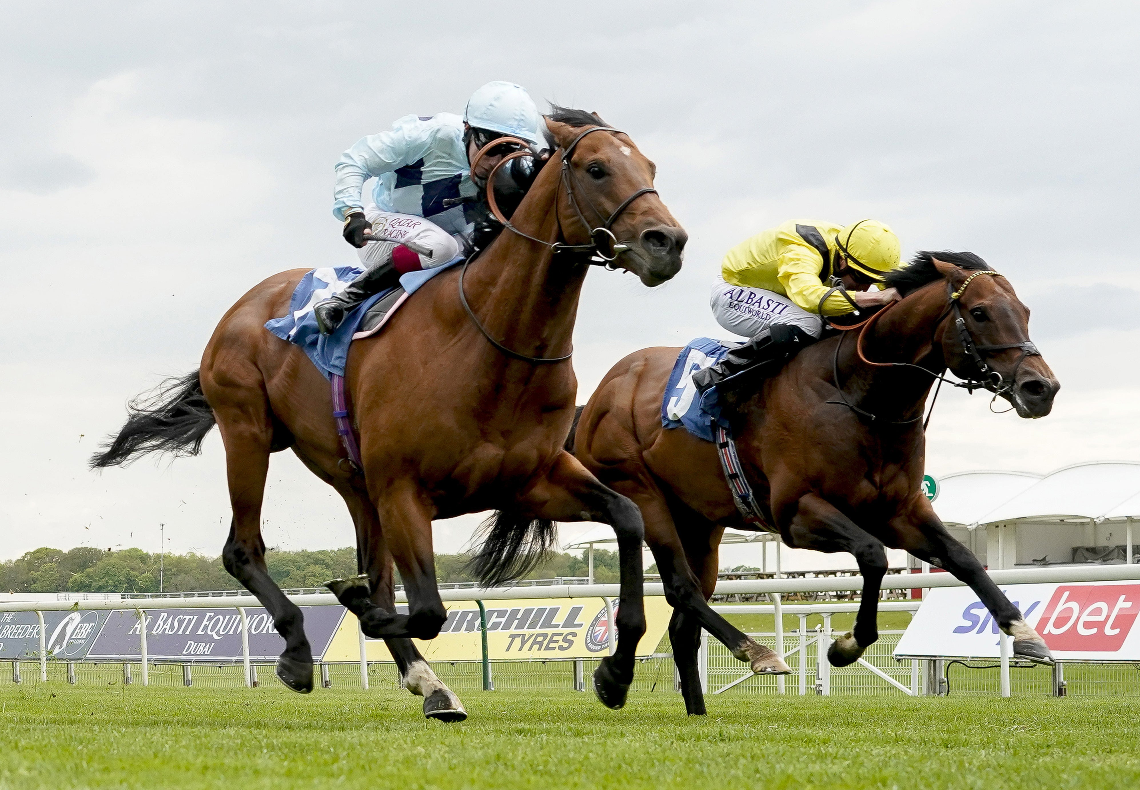 Starman edges out Nahaarr at York