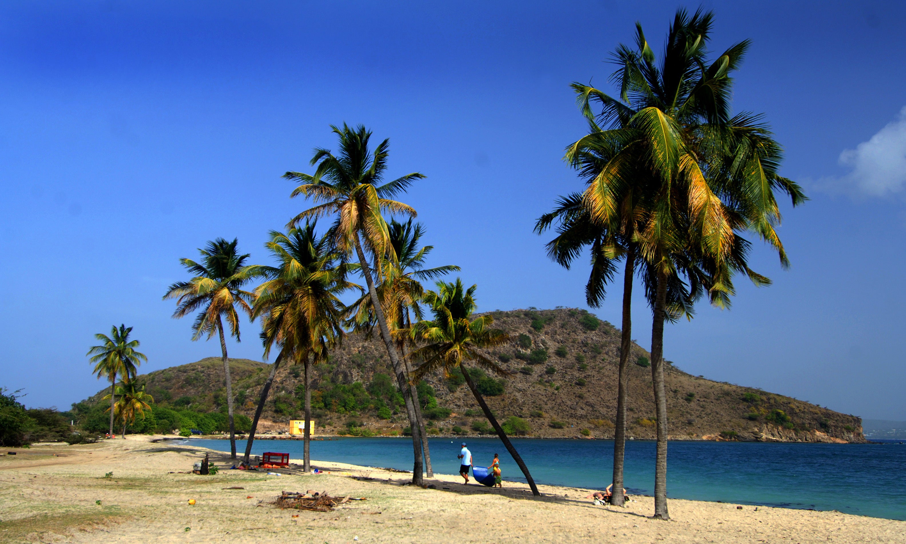 Cockleshell Bay beach in St Kitts