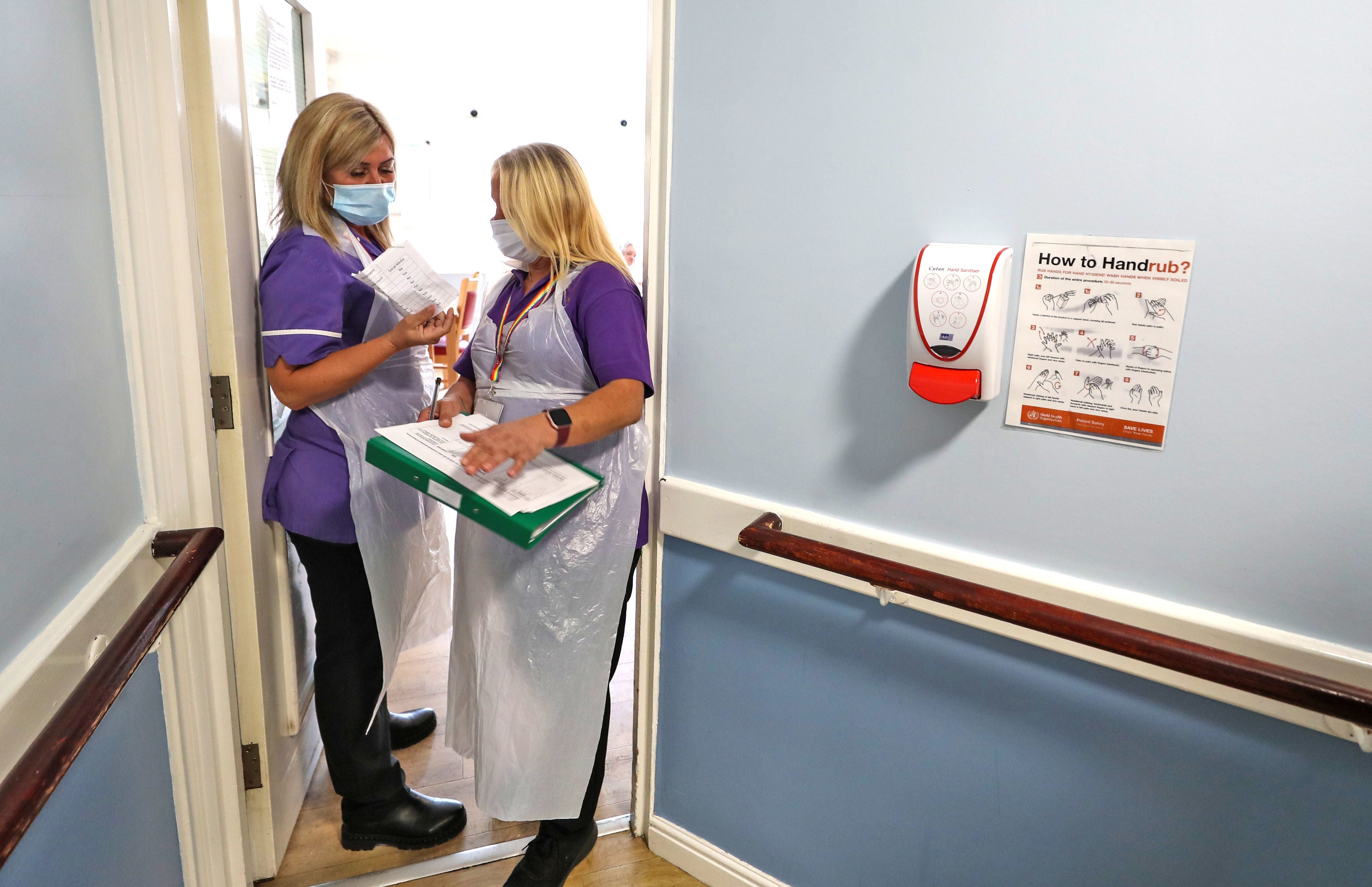 Ministers ‘will make Covid vaccines compulsory for care home staff’