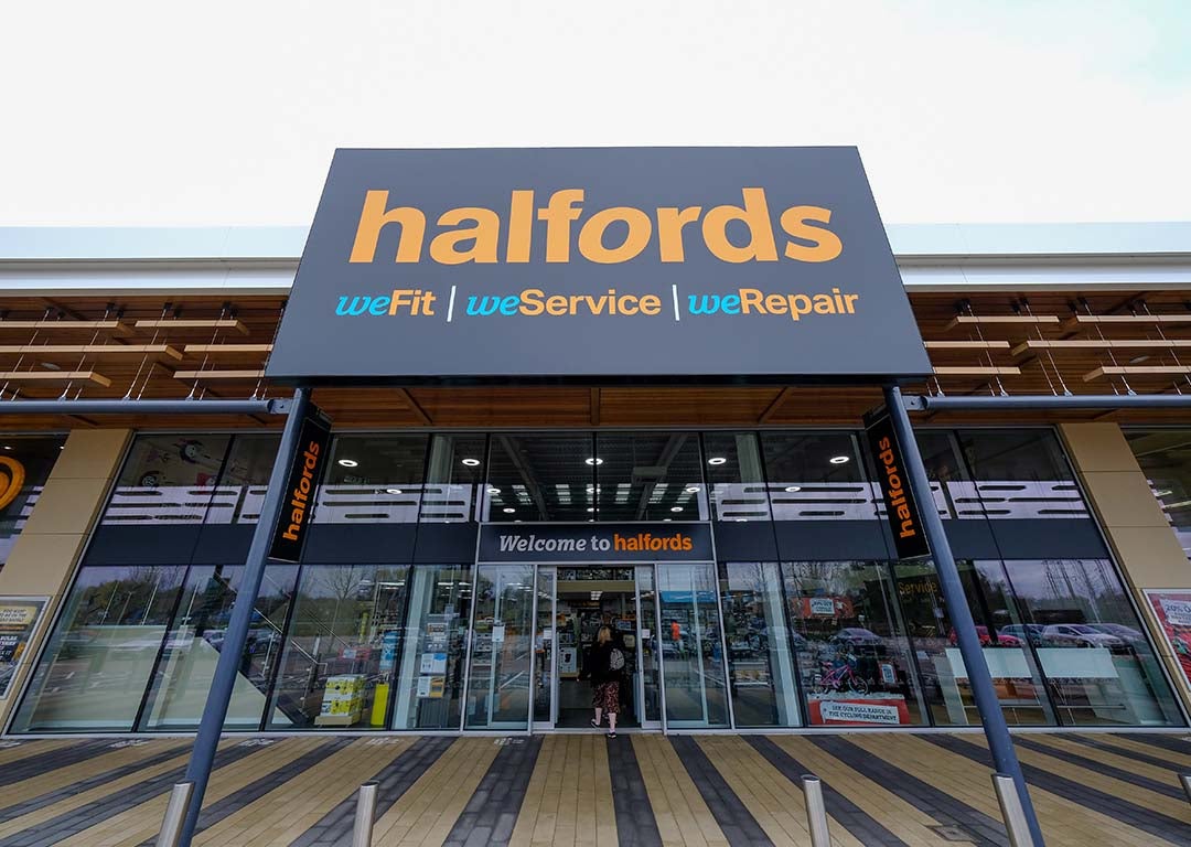 Halfords financials