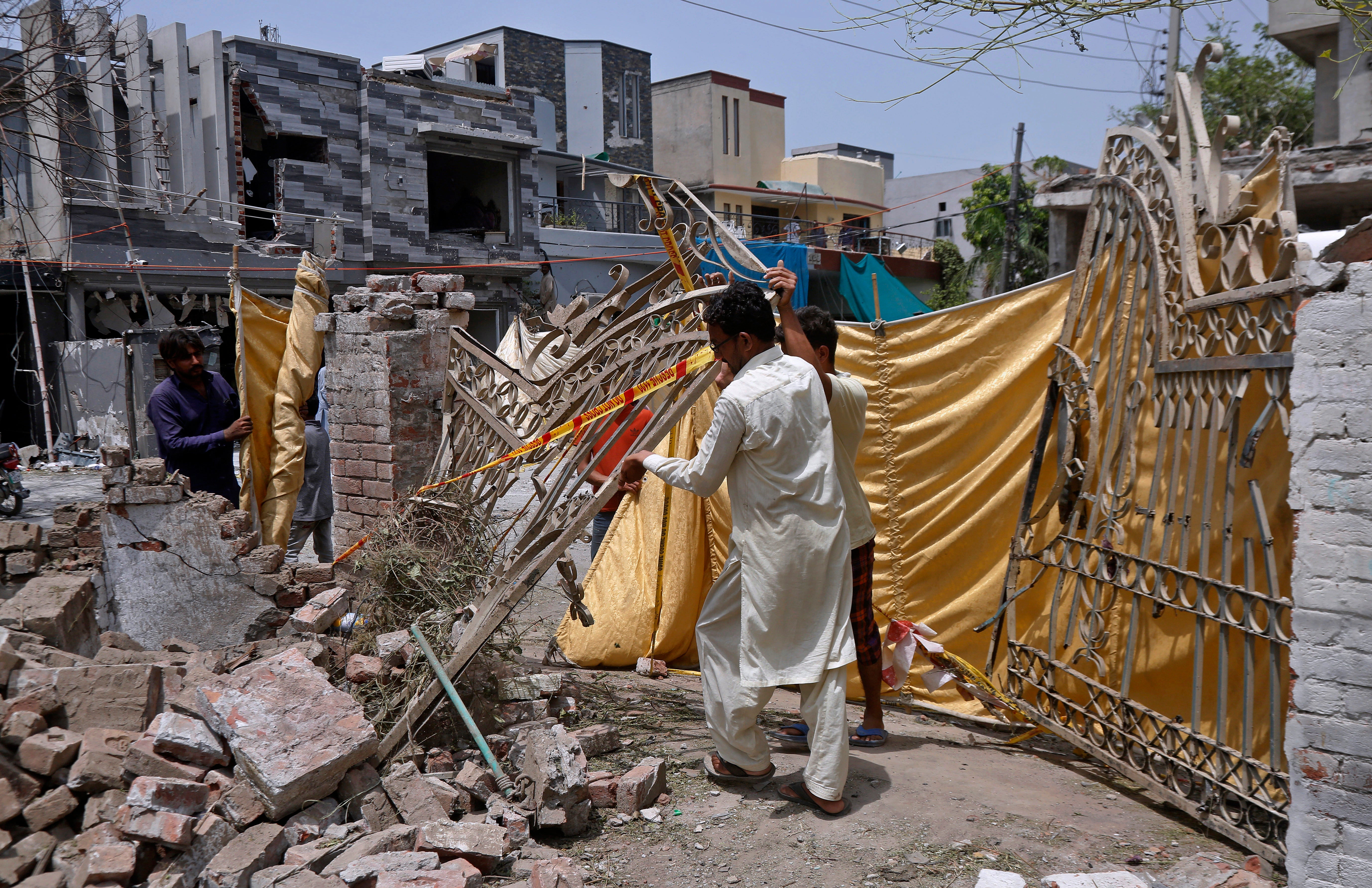 Pakistan Car Bombing