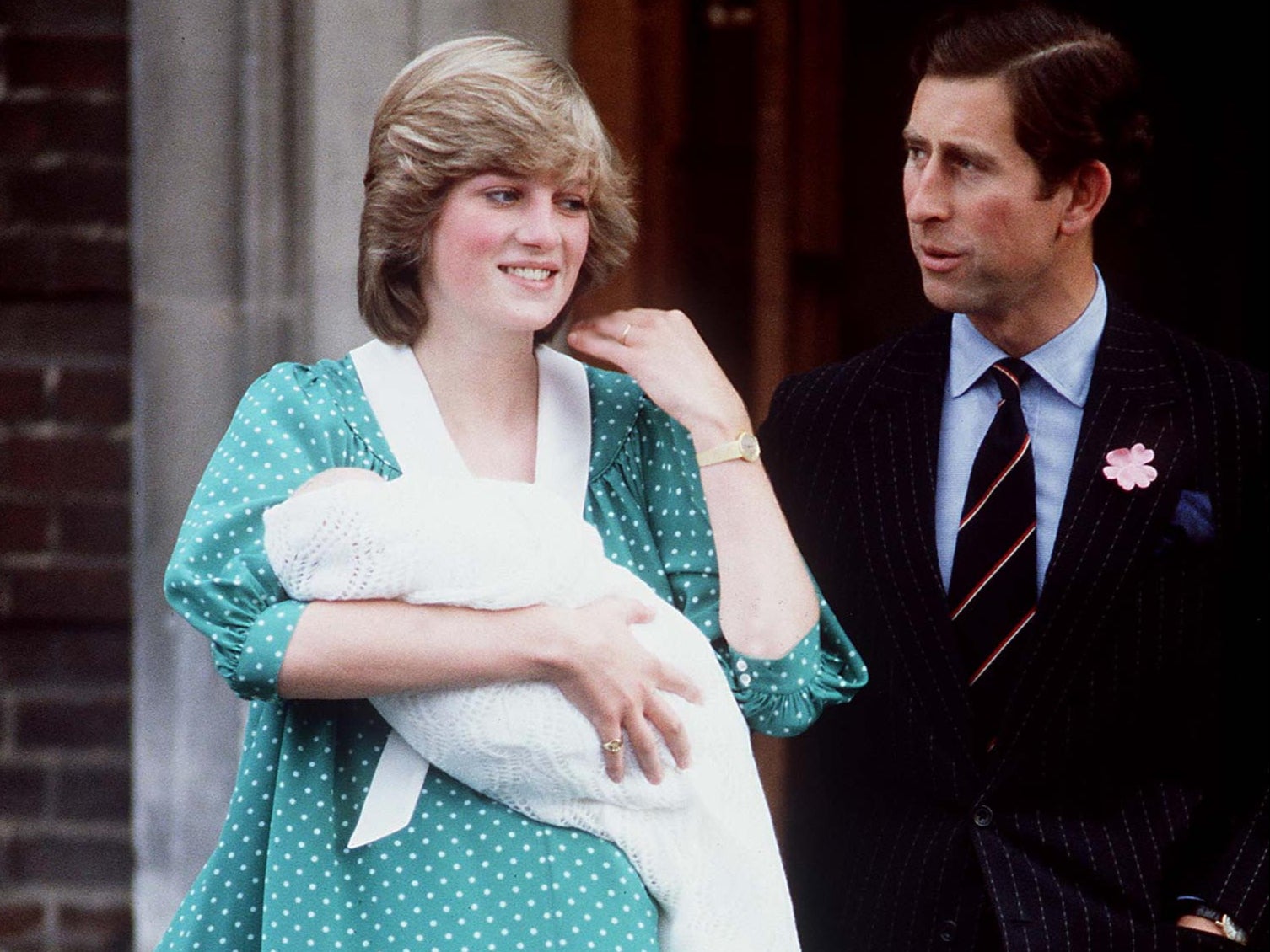 Prince Charles and Princess Diana leaving Saint Mary’s Hospital after the birth of their first son, Prince William