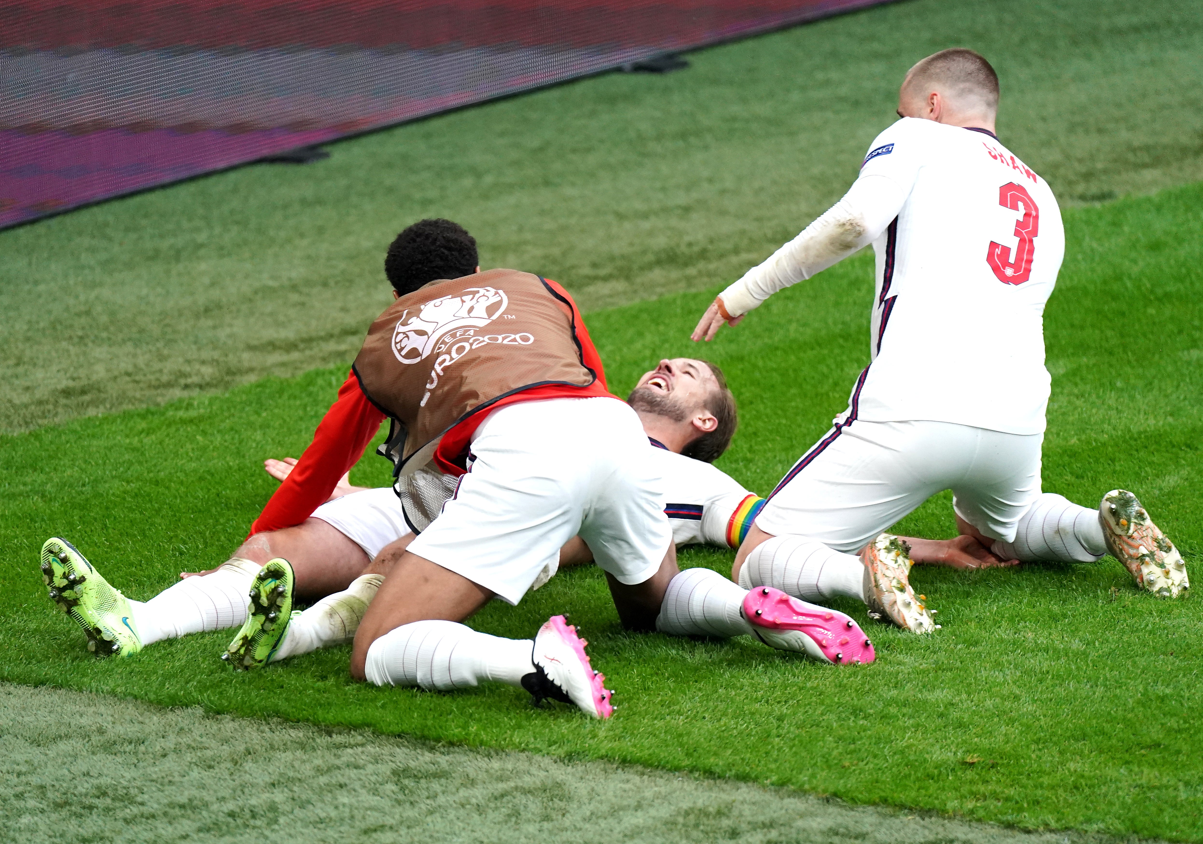 England’s Harry Kane celebrates doubling the home side's lead