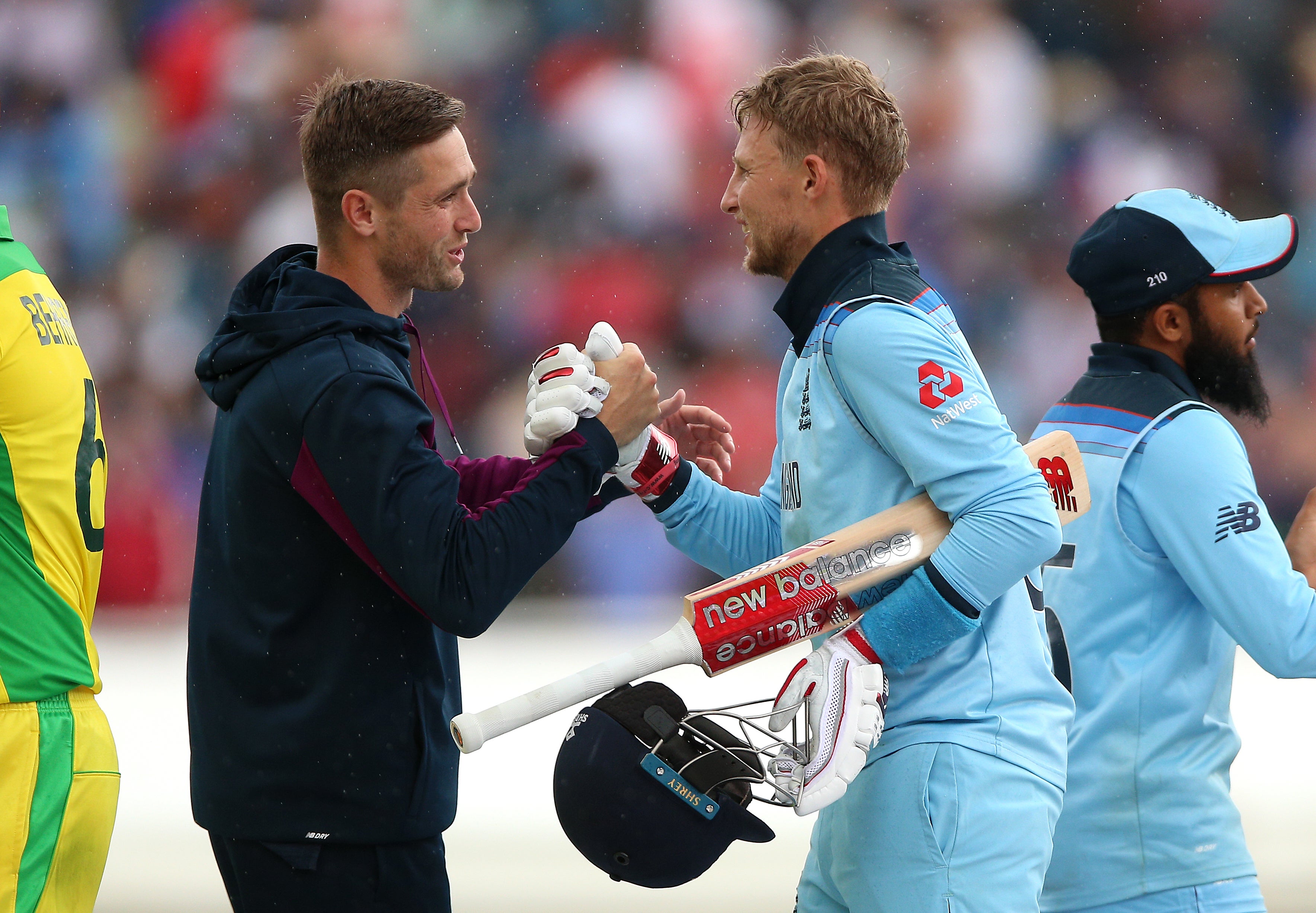 Chris Woakes, left, hailed Joe Root