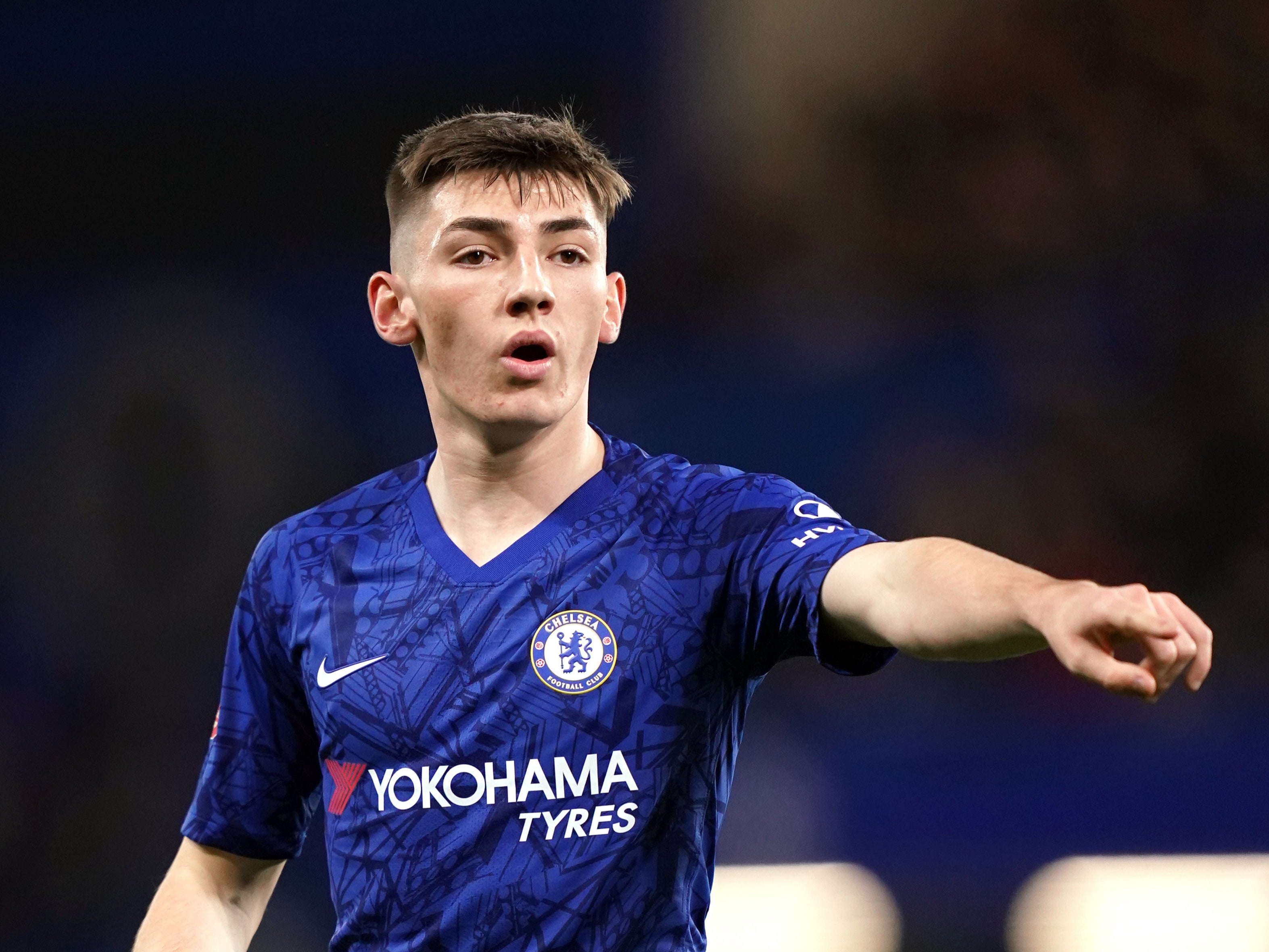 Scotland international midfielder Billy Gilmour has joined Norwich on a season-long loan from Chelsea.