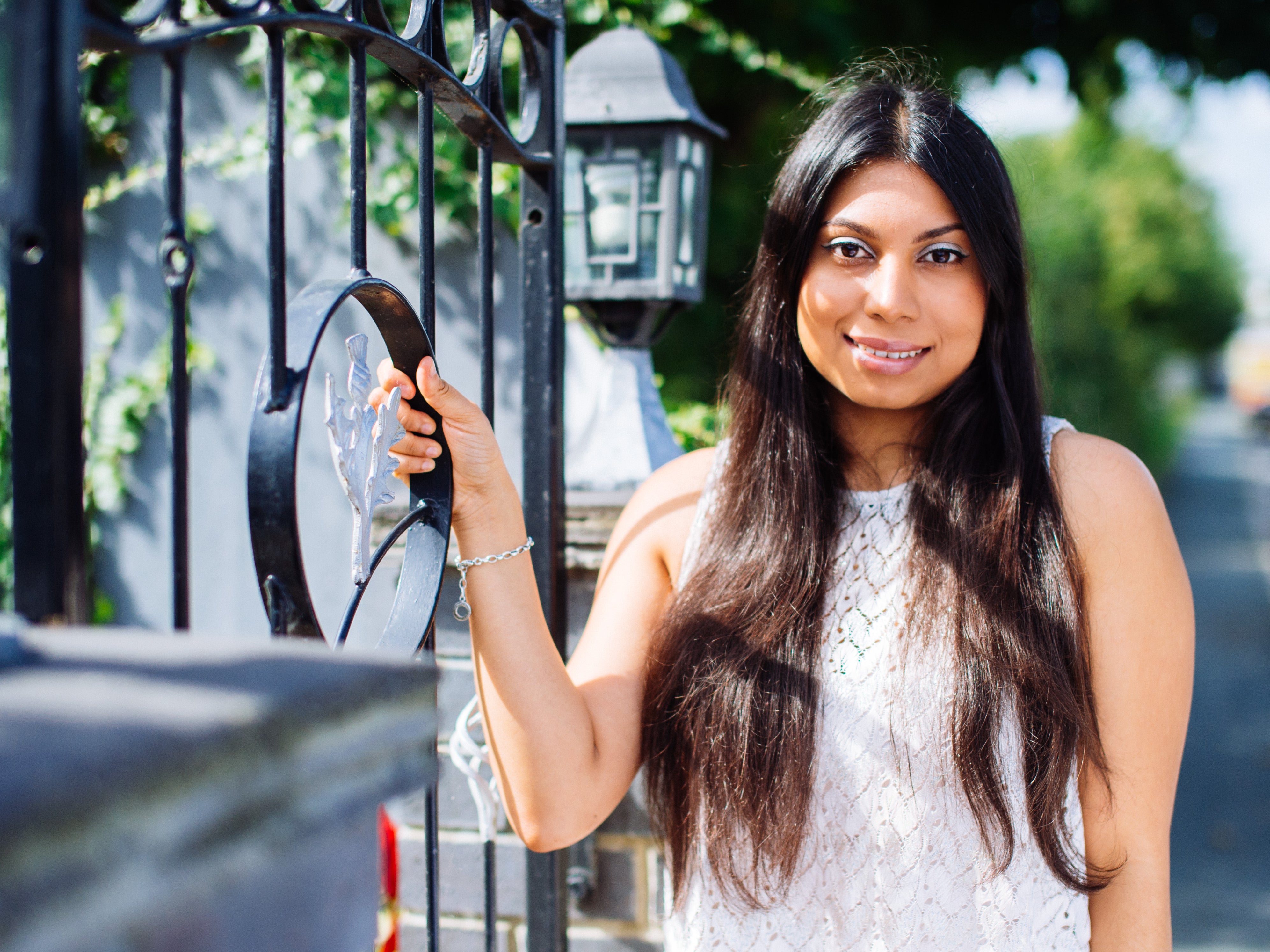 Julianne Ponan, 32, told The Independent she wants to be vaccinated but has not been able to get a Covid jab